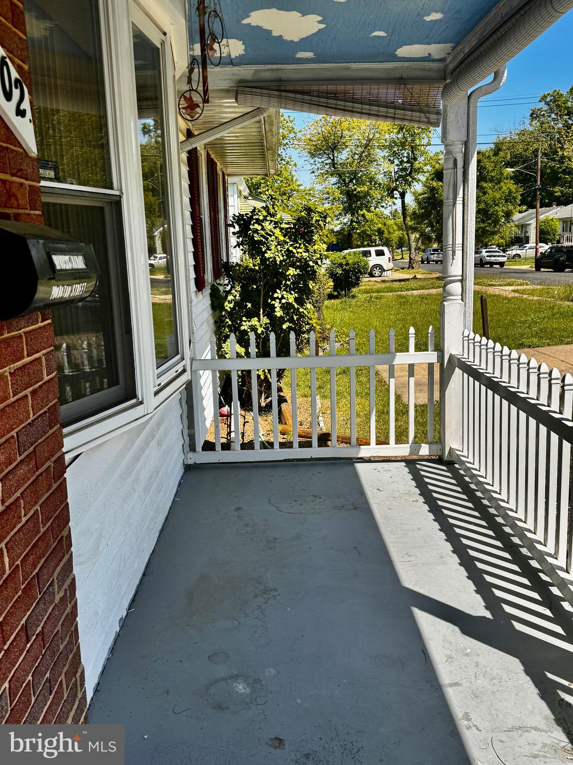 LANHAM WOODS - Residential