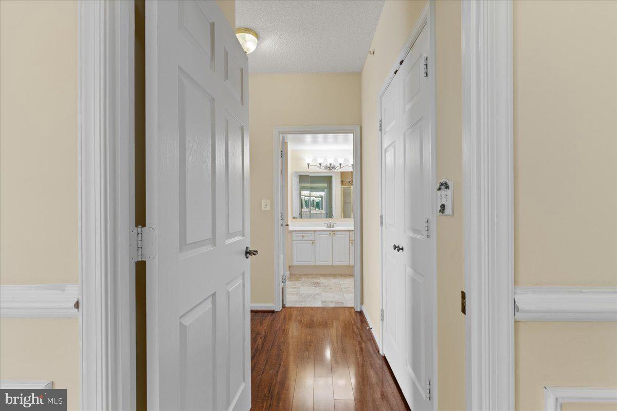 LANSDOWNE WOODS - Residential