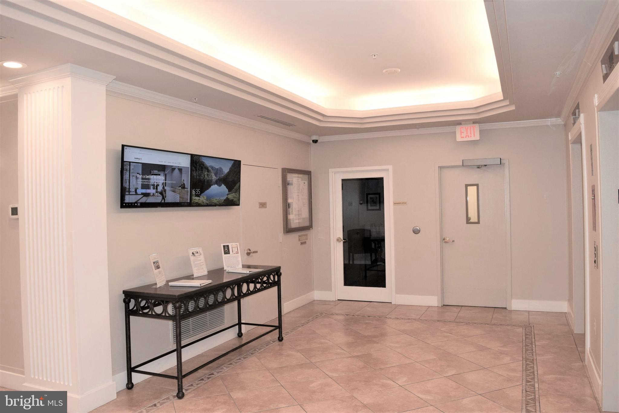 LANSDOWNE WOODS - Residential