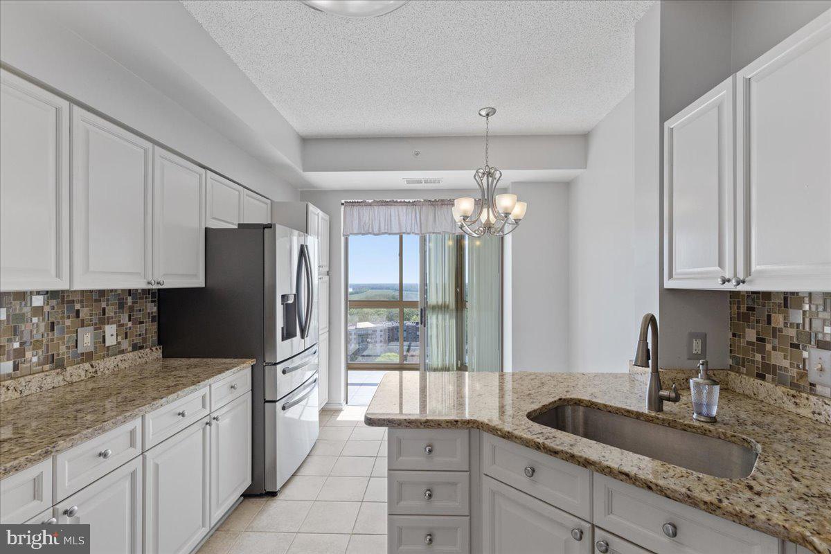 LANSDOWNE WOODS - Residential