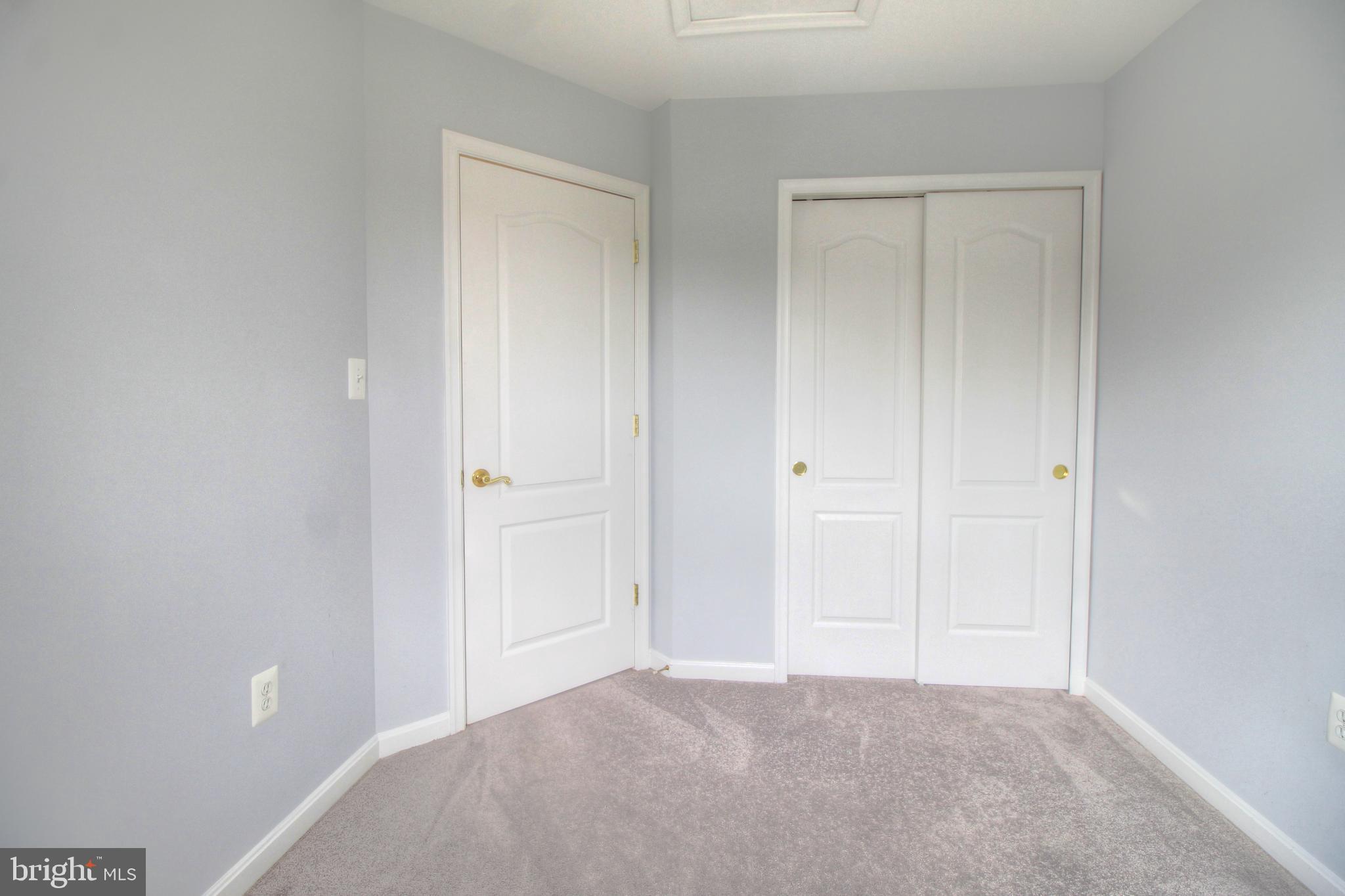 GREENBRIER HILLS - Residential