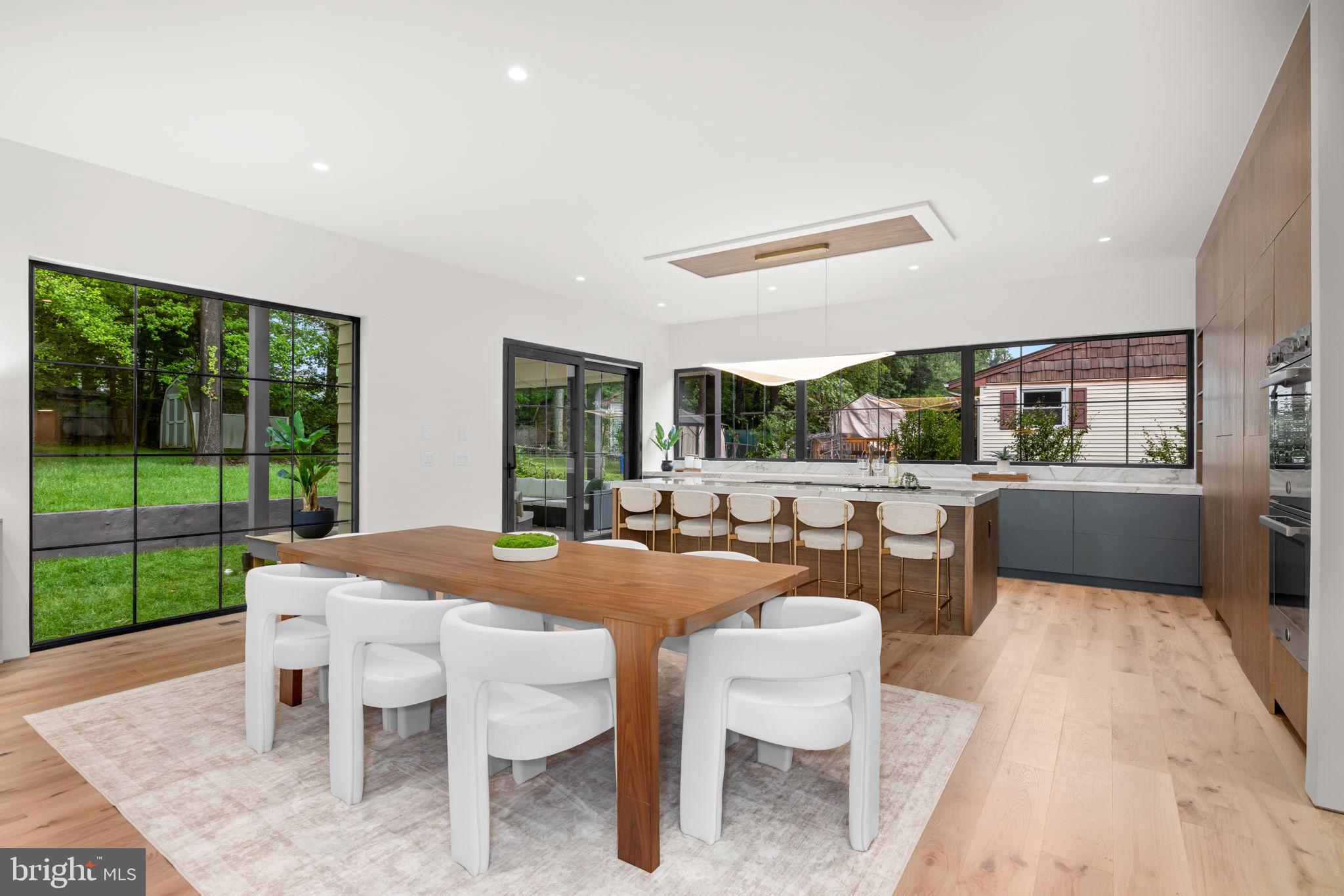 VIENNA WOODS - Residential