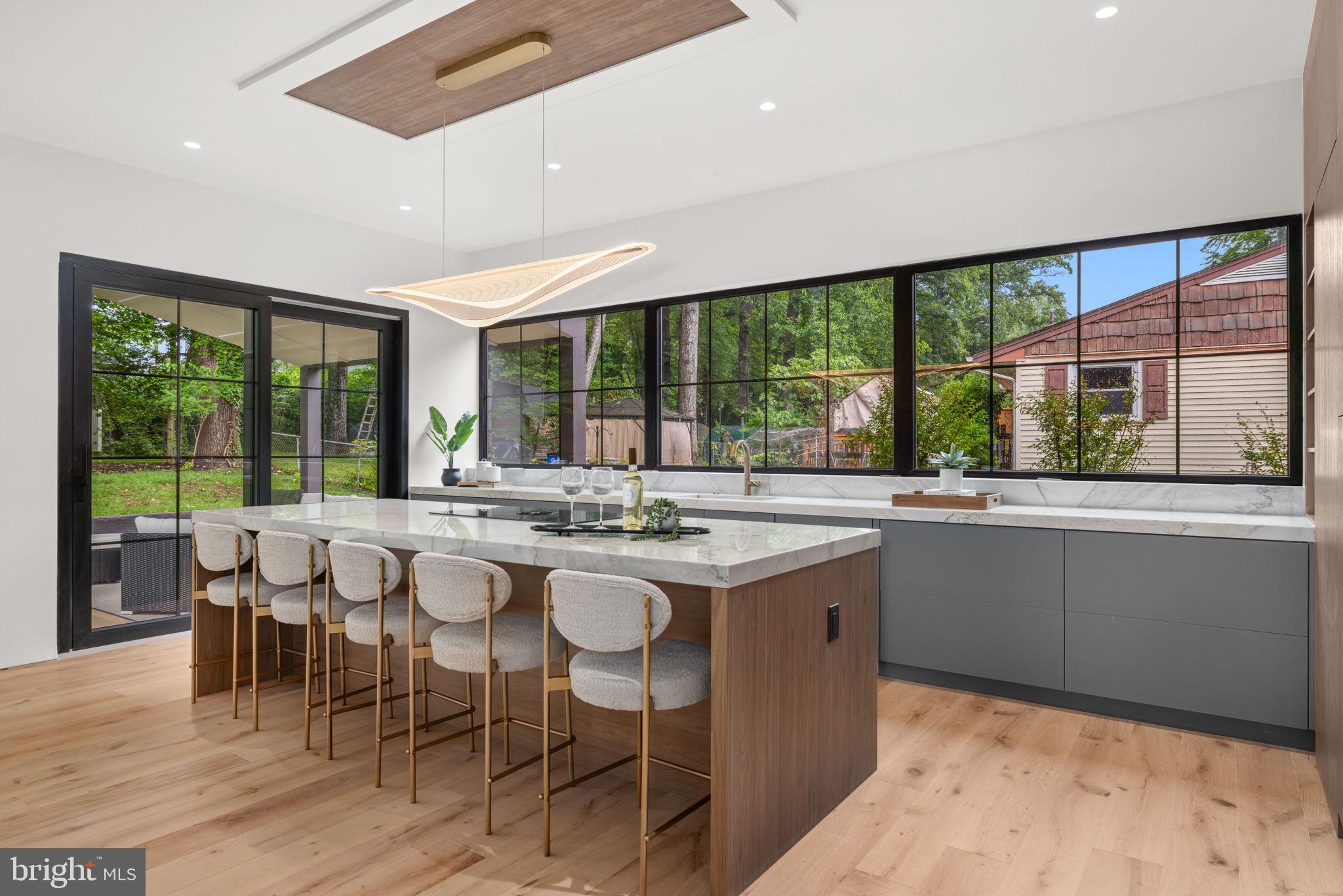 VIENNA WOODS - Residential