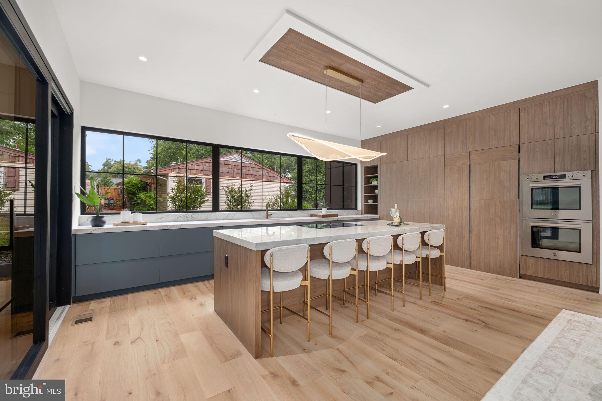 VIENNA WOODS - Residential