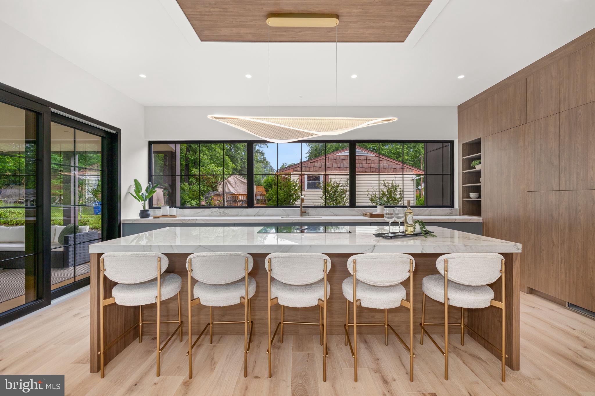 VIENNA WOODS - Residential