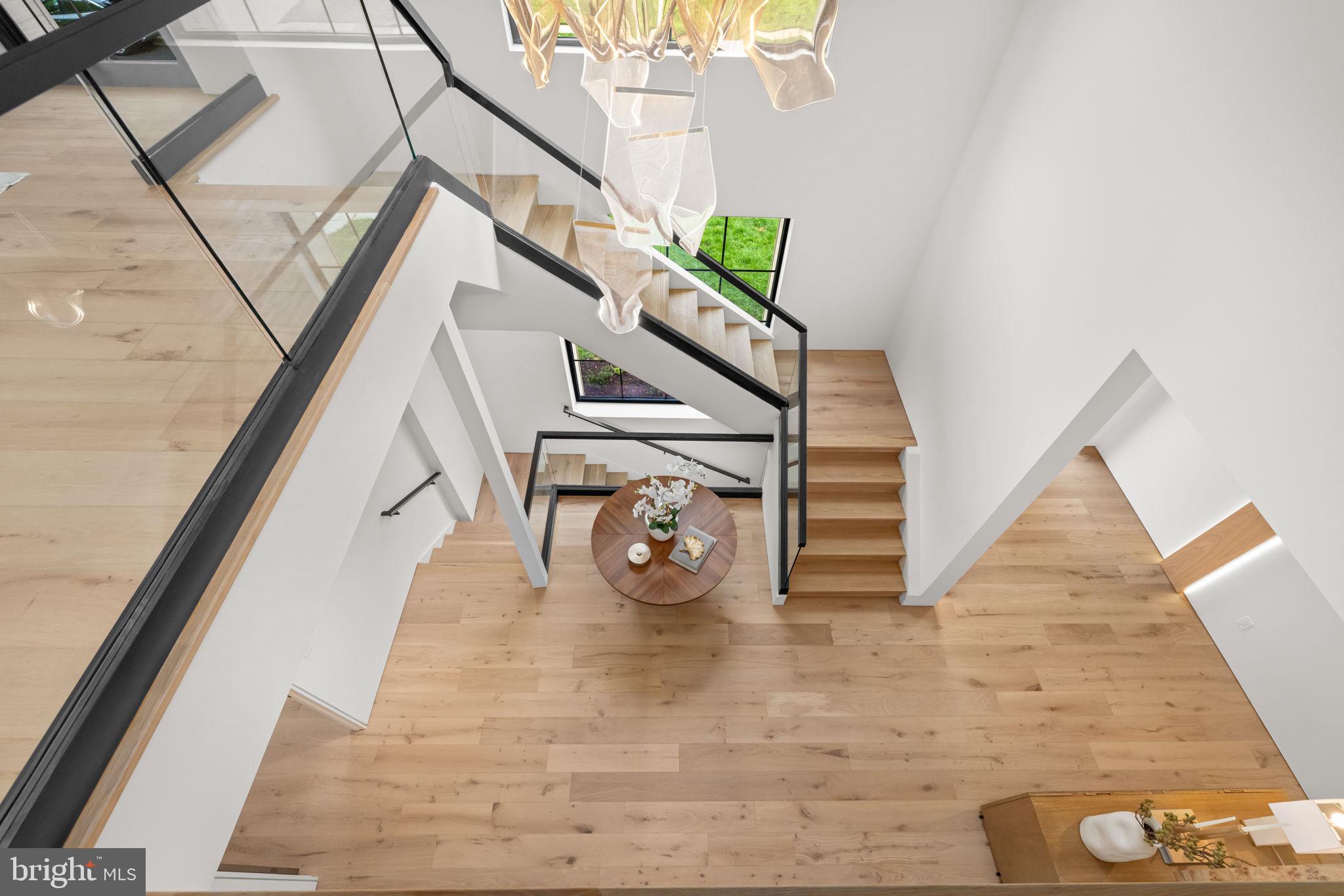 VIENNA WOODS - Residential