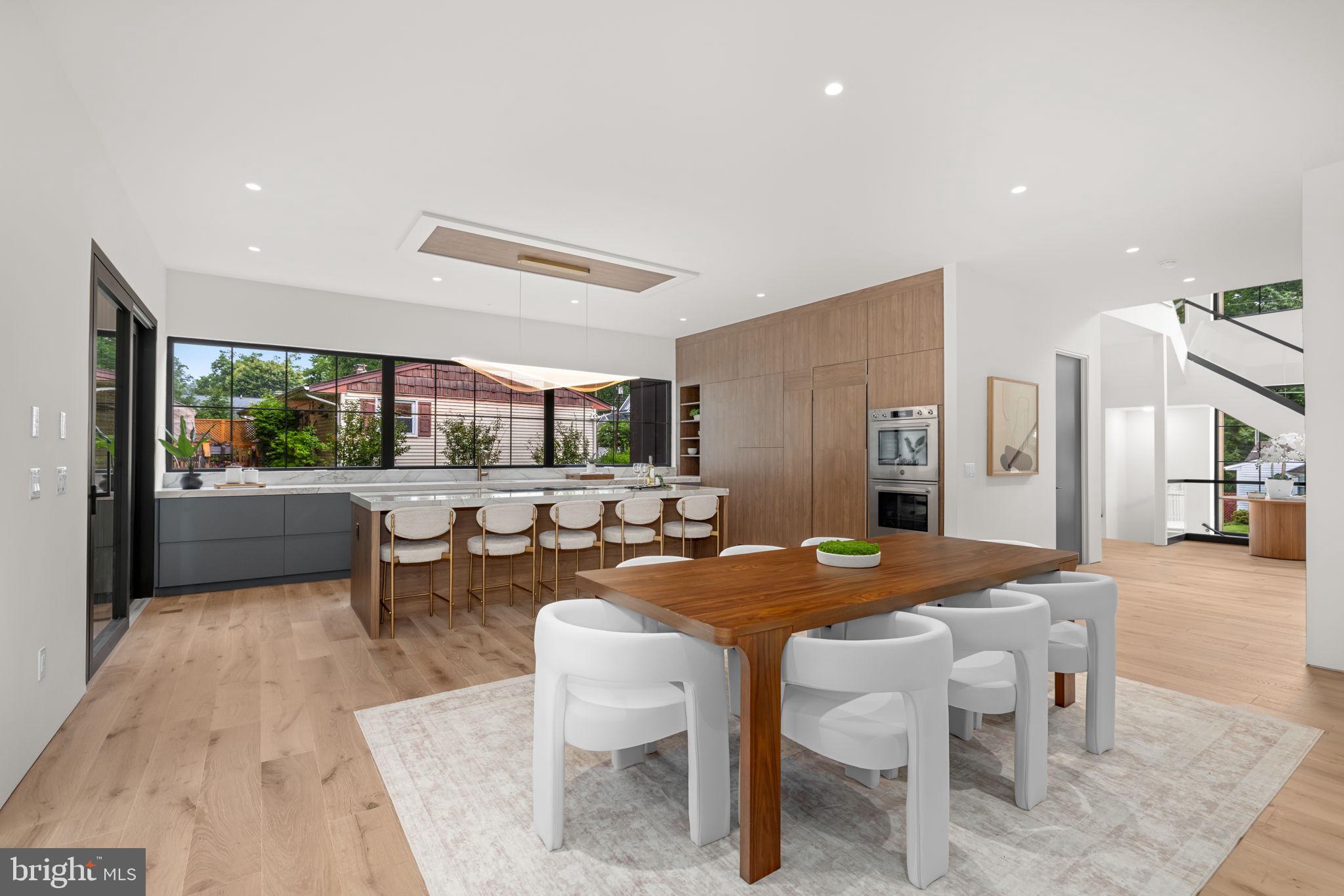 VIENNA WOODS - Residential