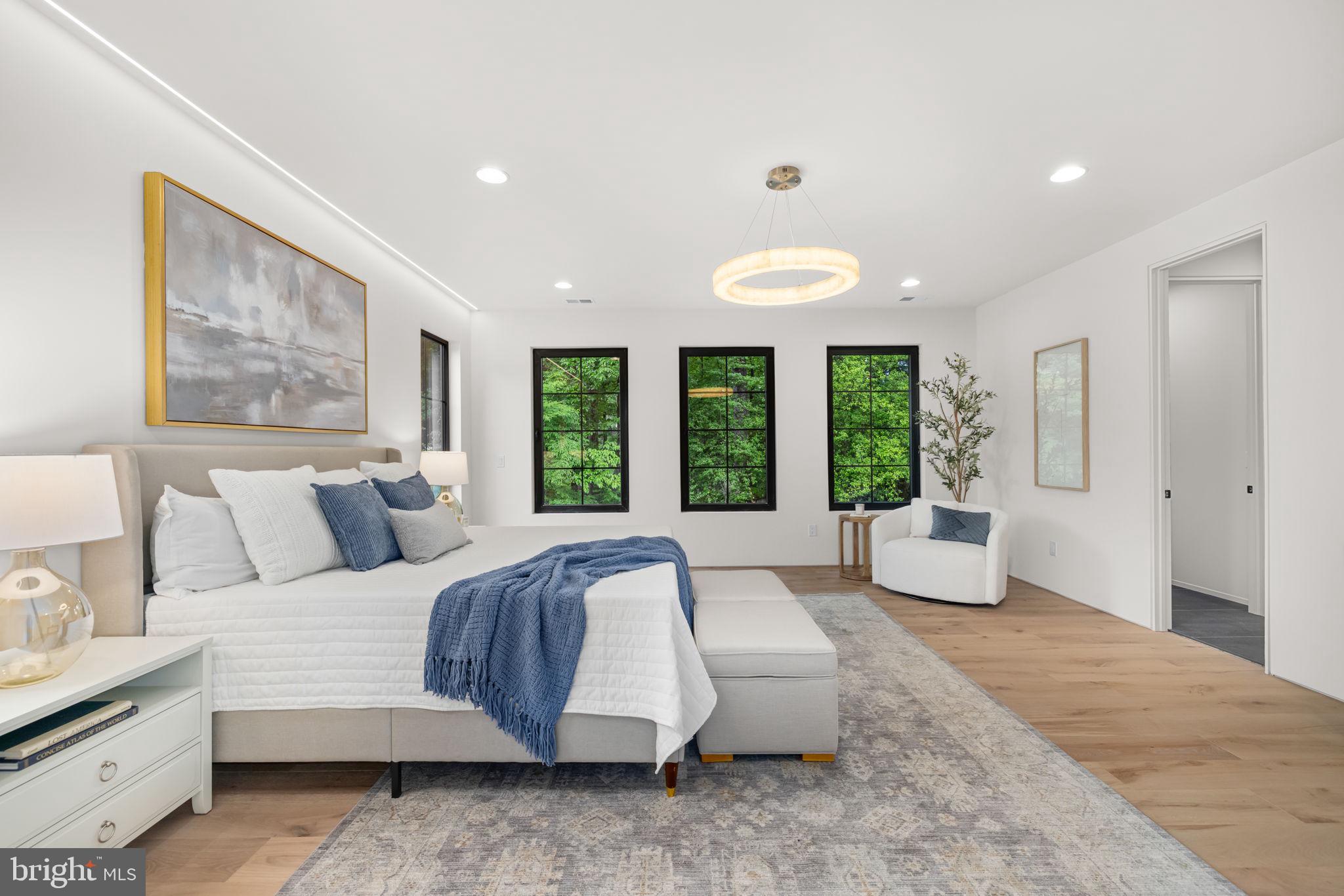 VIENNA WOODS - Residential