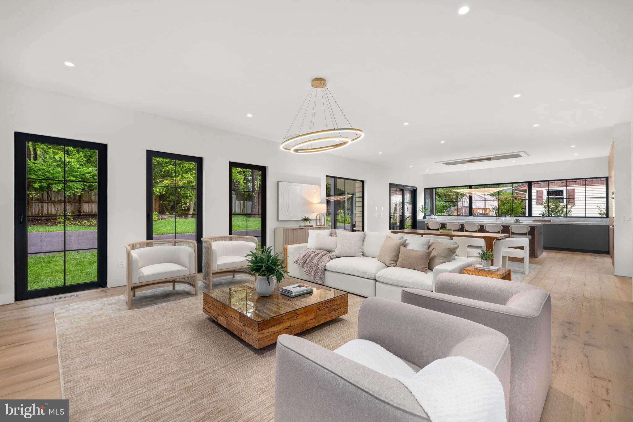 VIENNA WOODS - Residential