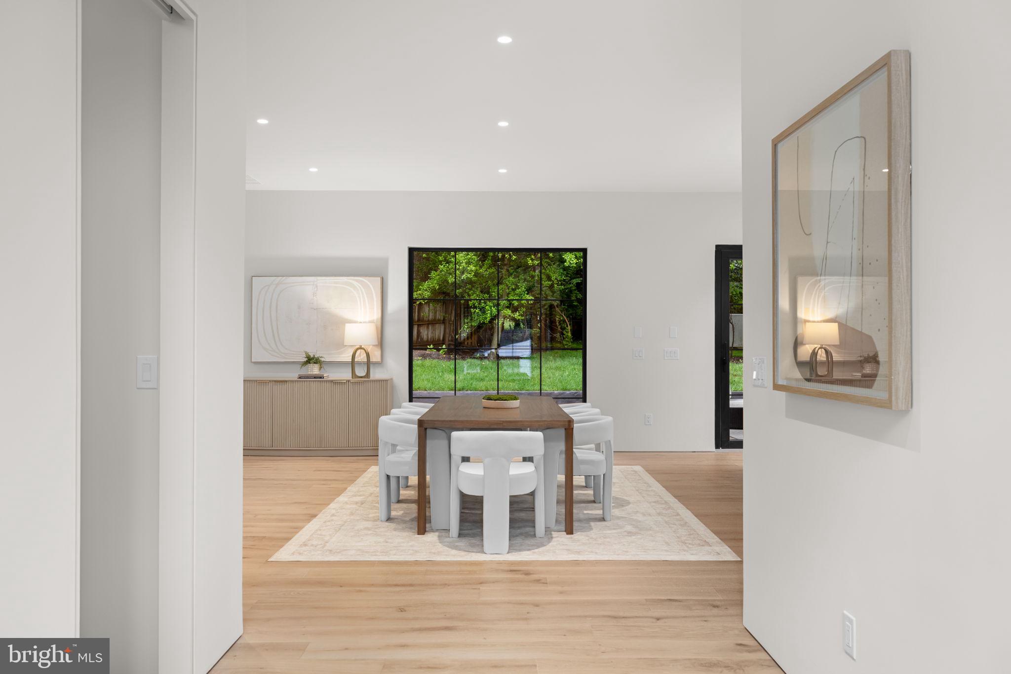 VIENNA WOODS - Residential