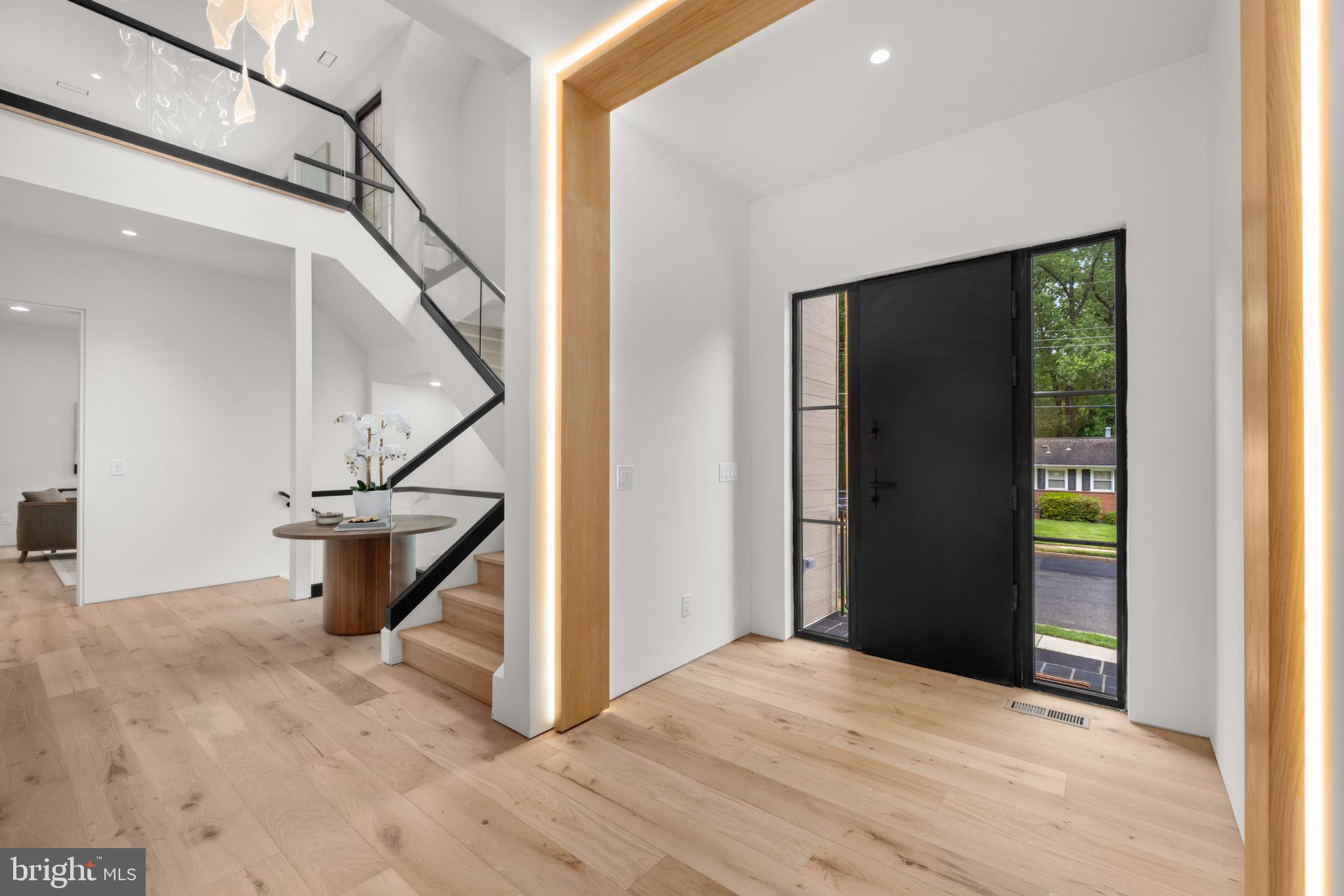 VIENNA WOODS - Residential
