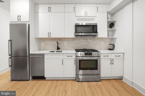 256 15TH STREET SE 1 WASHINGTON DC 20003