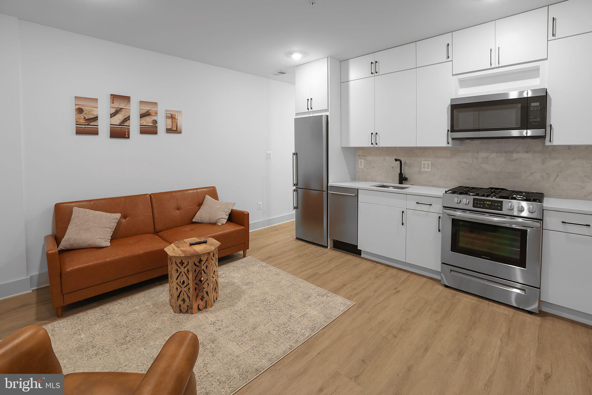 256 15TH STREET SE 1