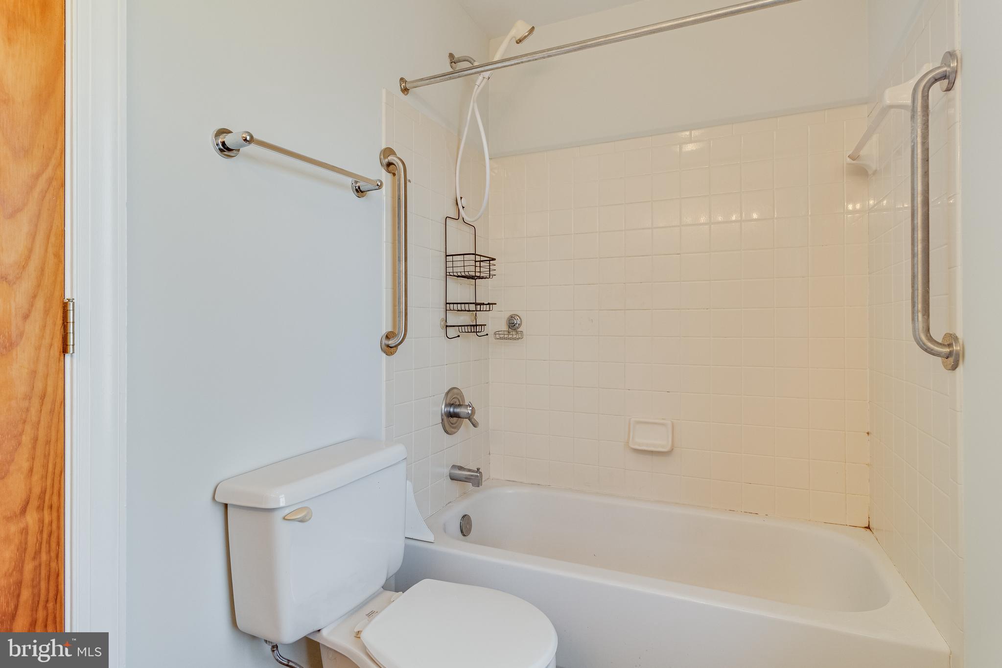 HUGGER - Residential