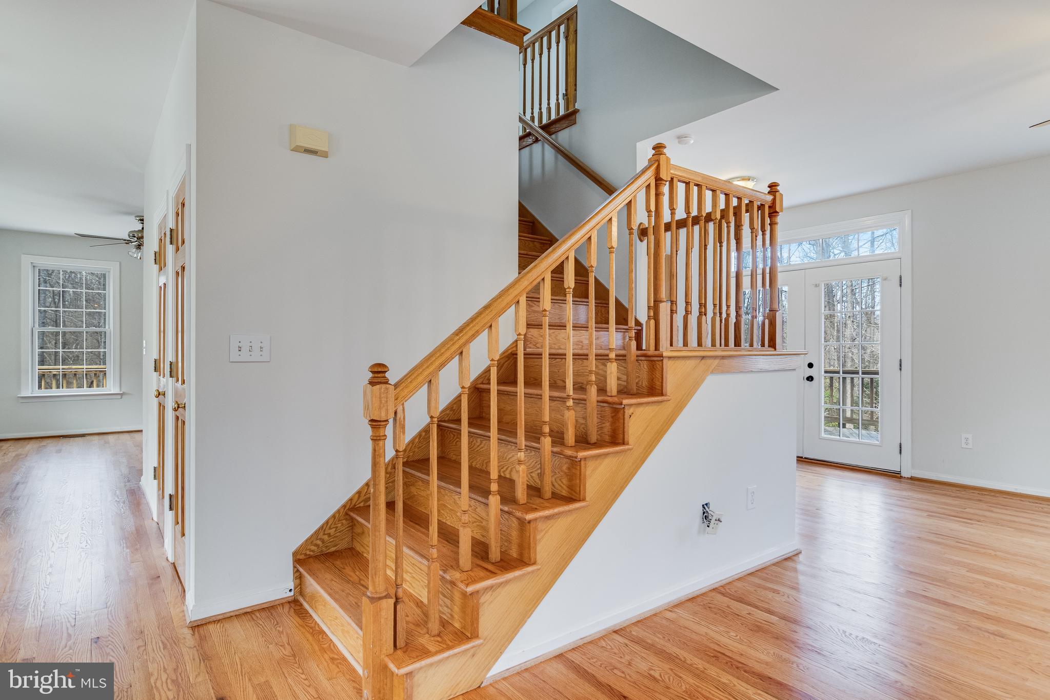 HUGGER - Residential