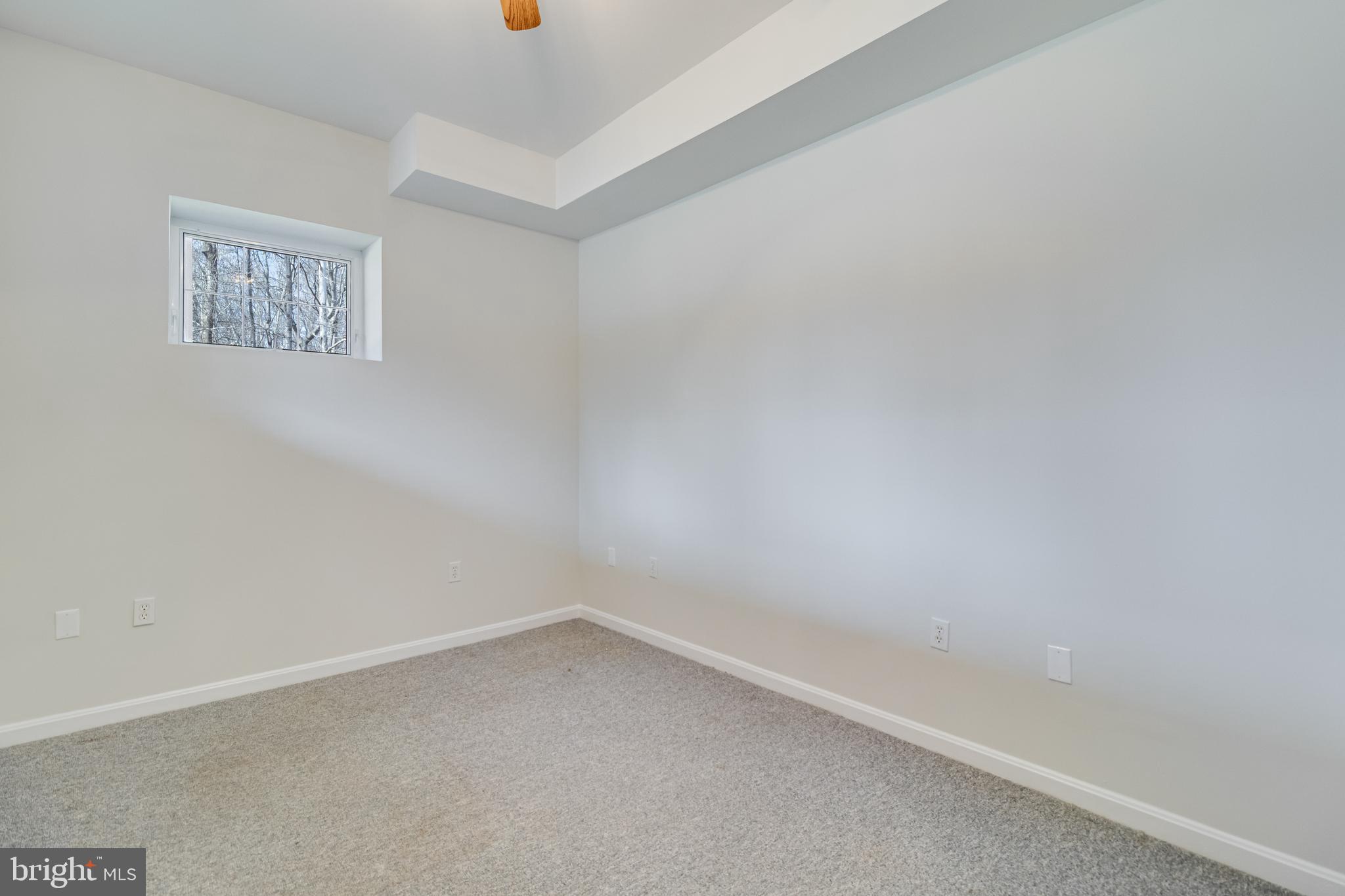 HUGGER - Residential