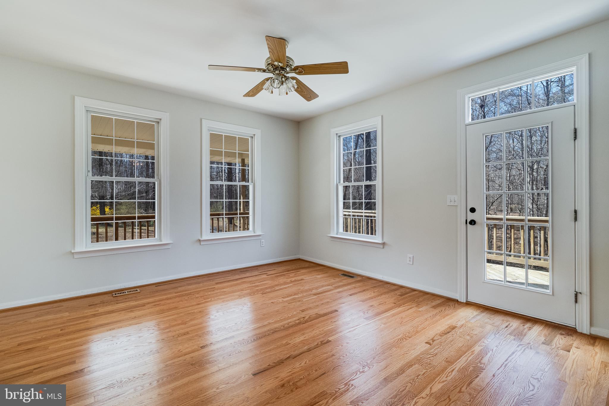 HUGGER - Residential