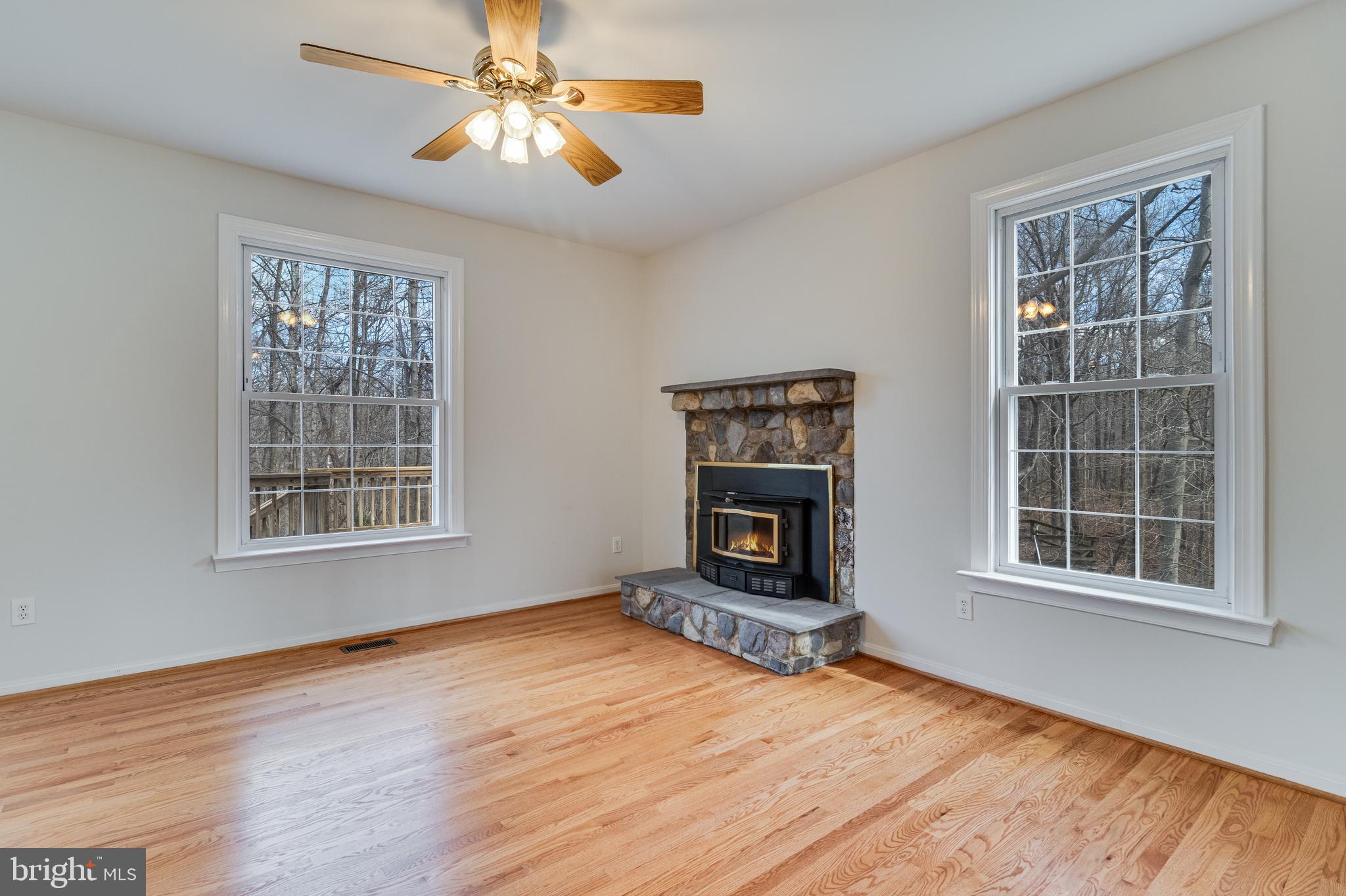 HUGGER - Residential