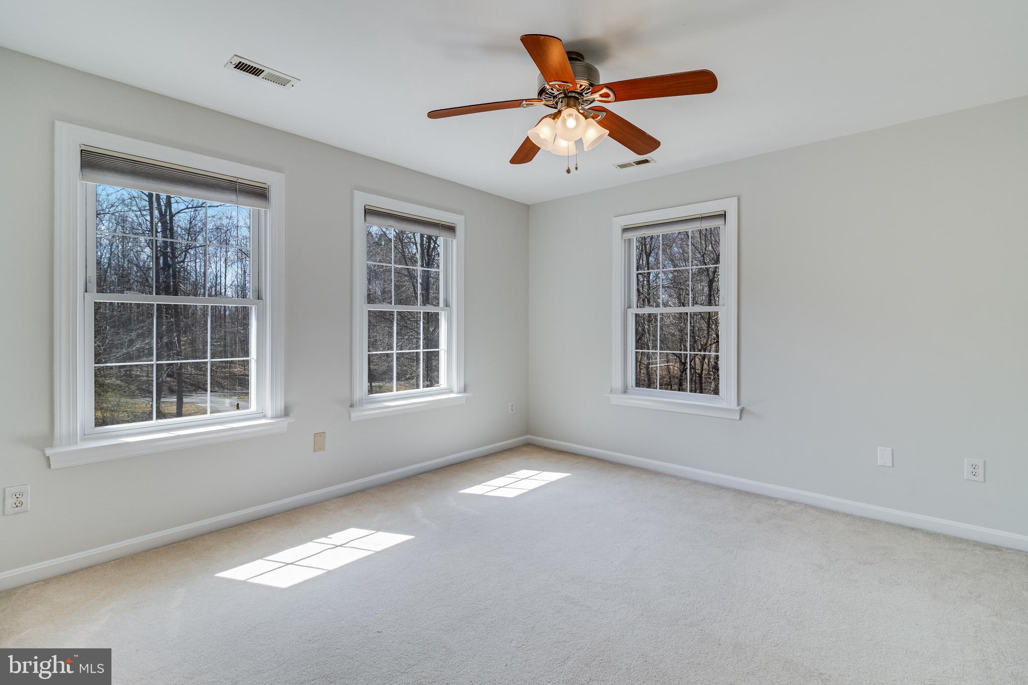 HUGGER - Residential