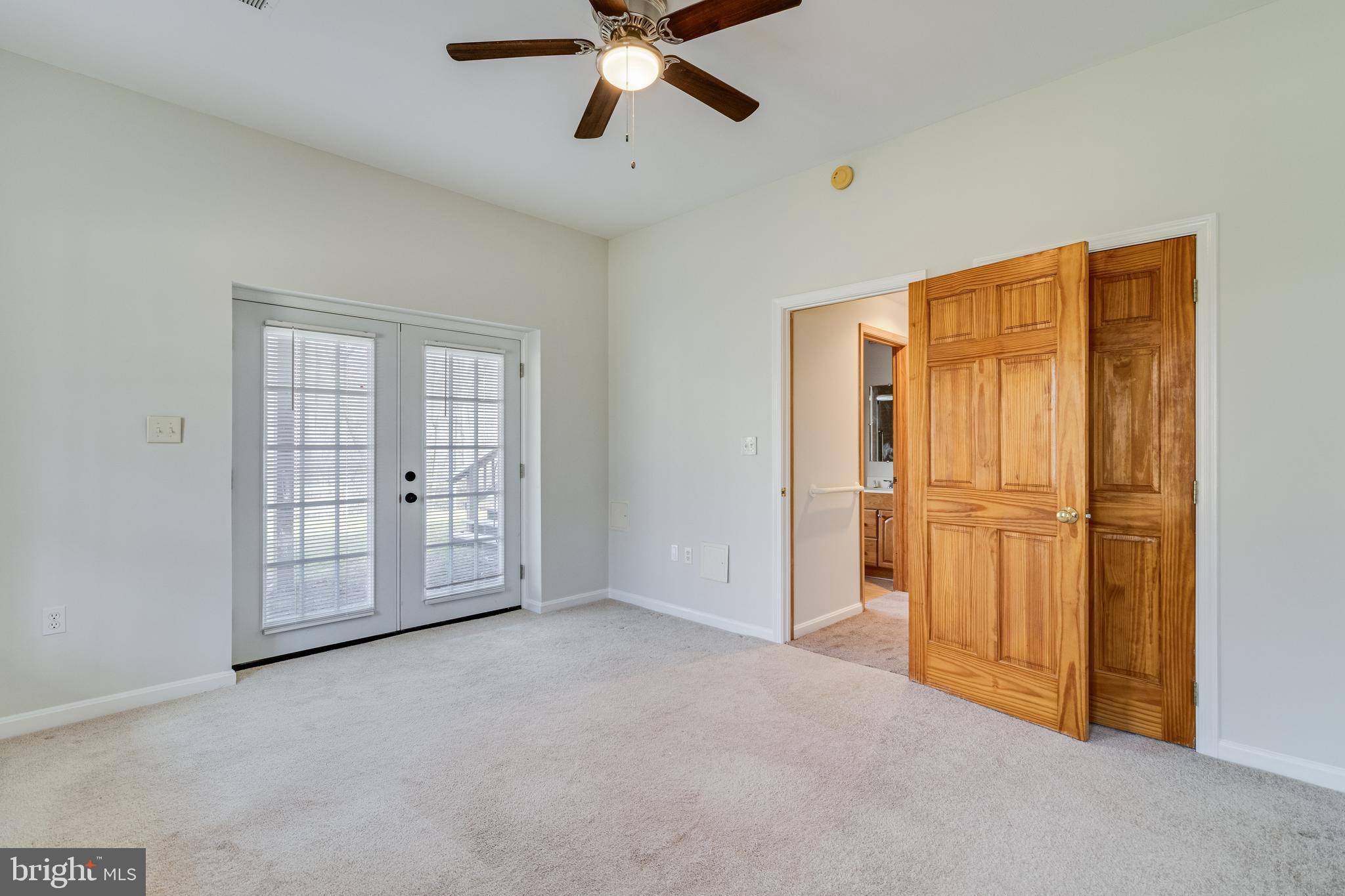 HUGGER - Residential