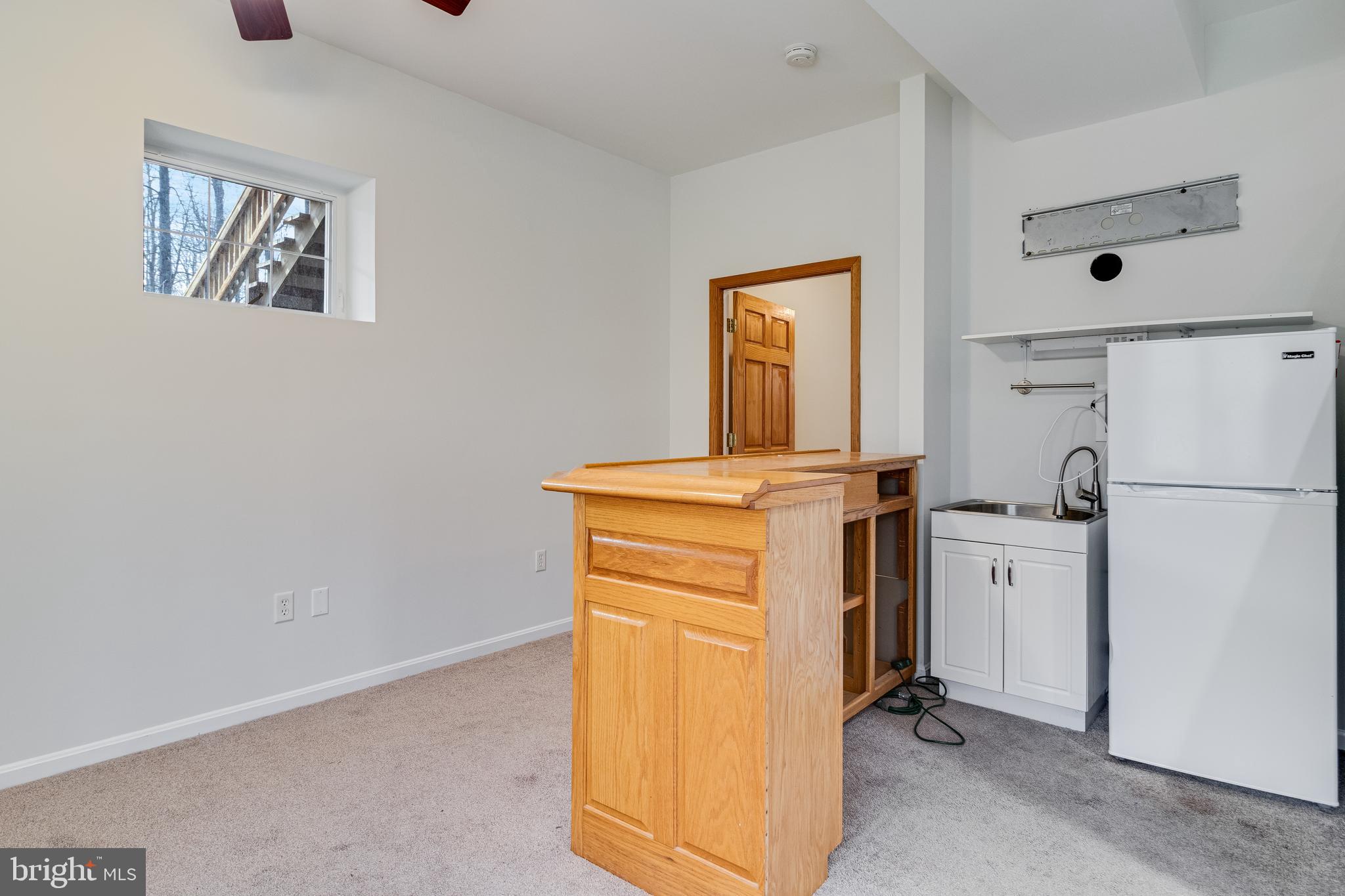 HUGGER - Residential