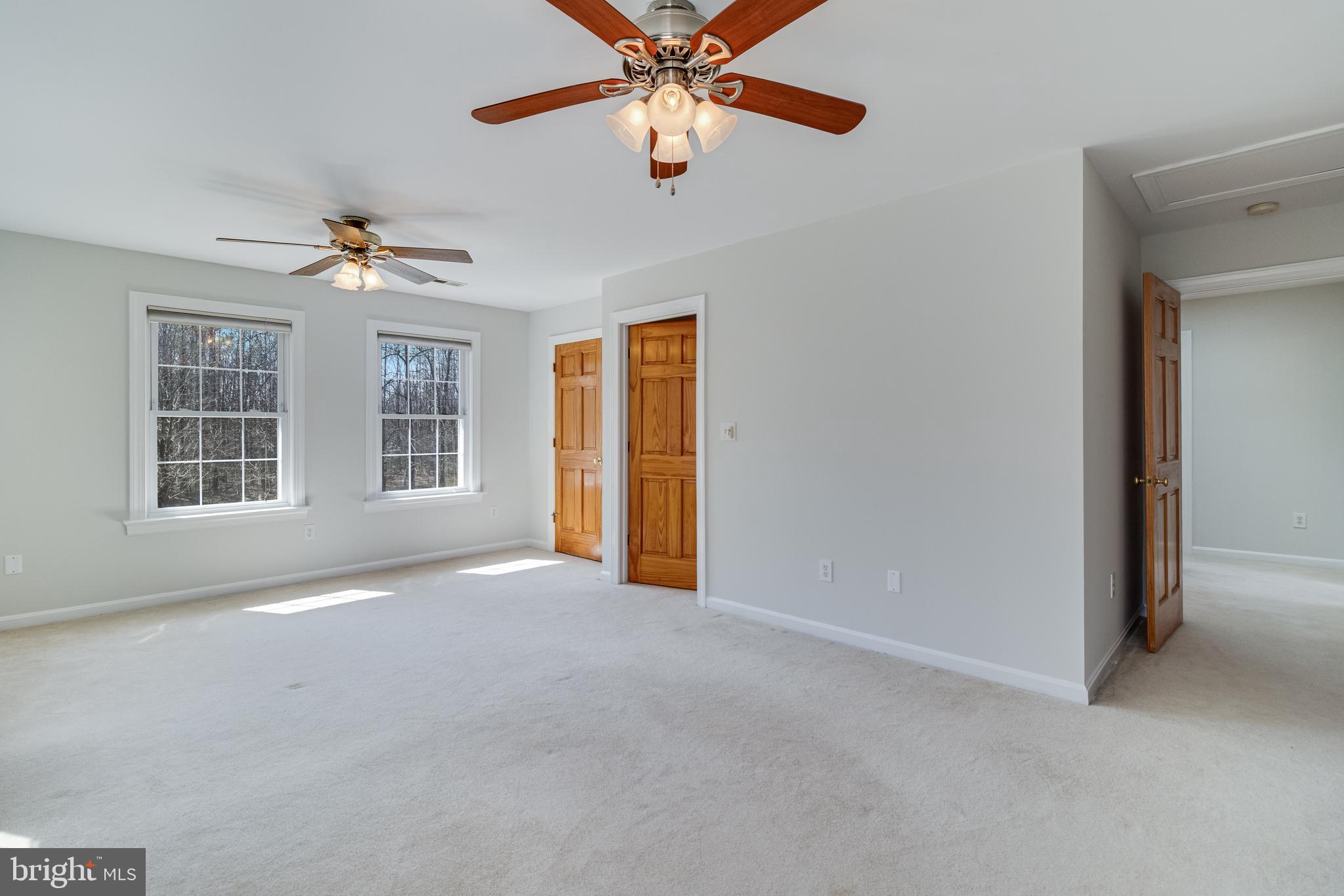 HUGGER - Residential