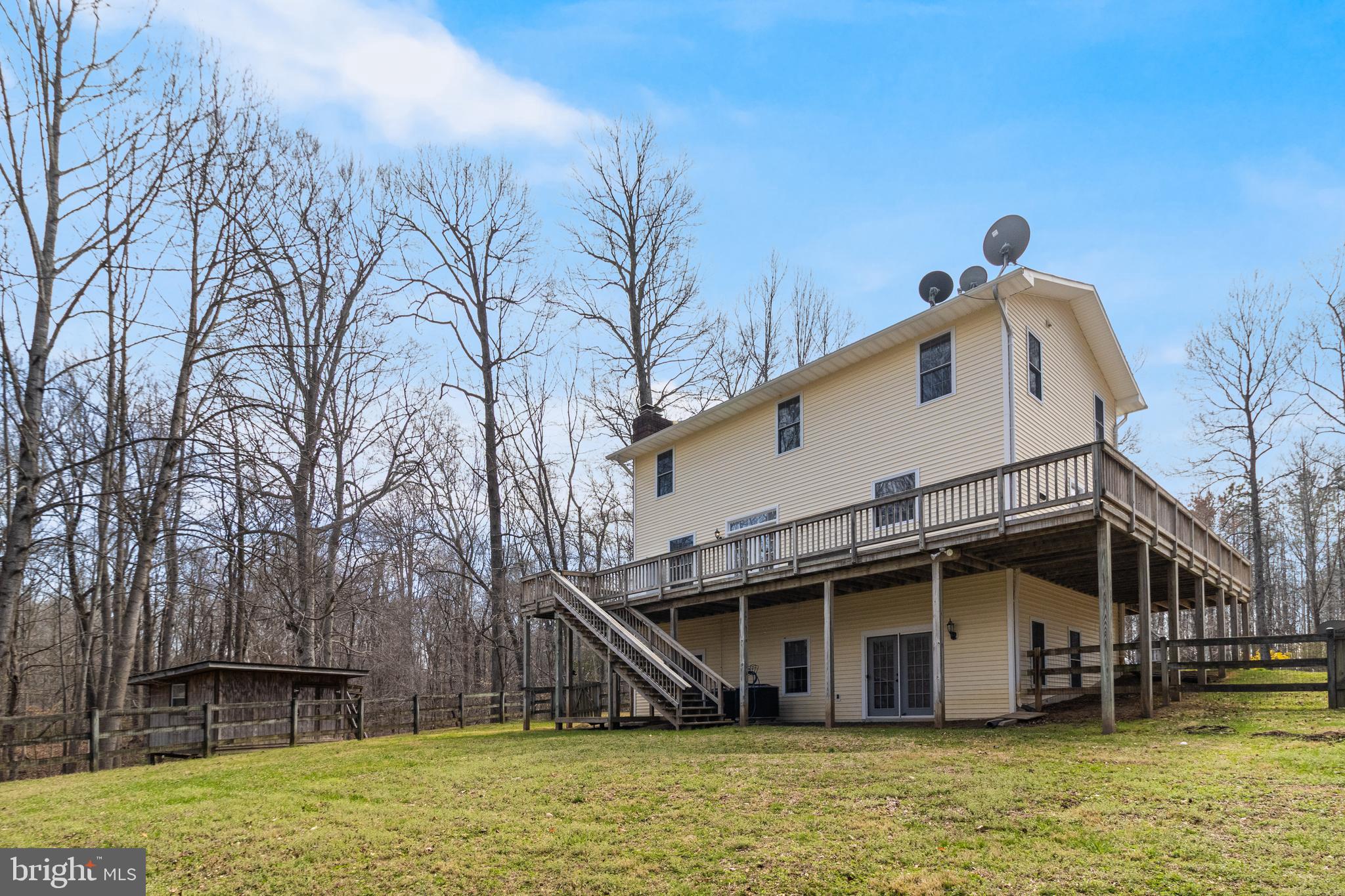 HUGGER - Residential