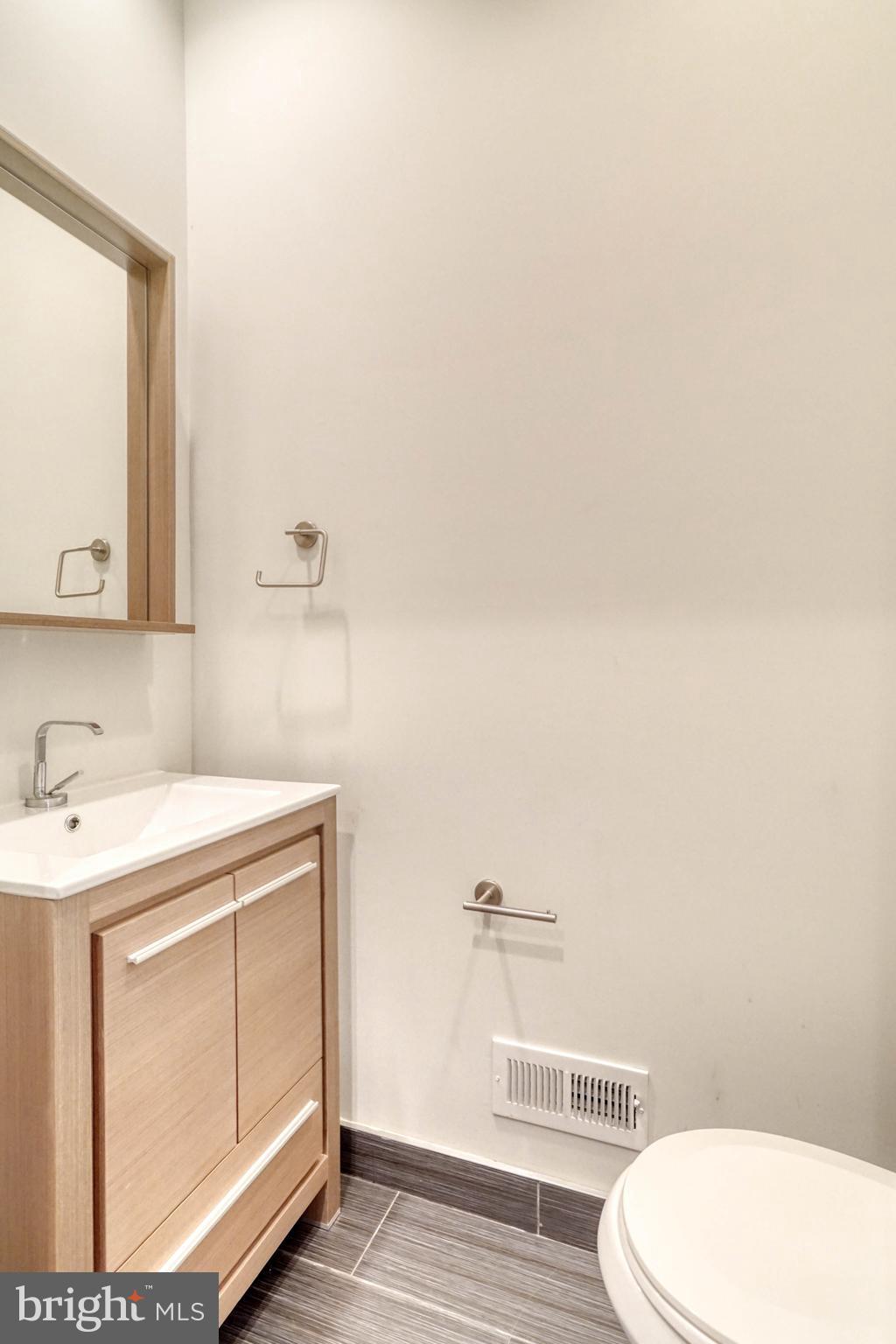 GRADUATE HOSPITAL - Residential Lease