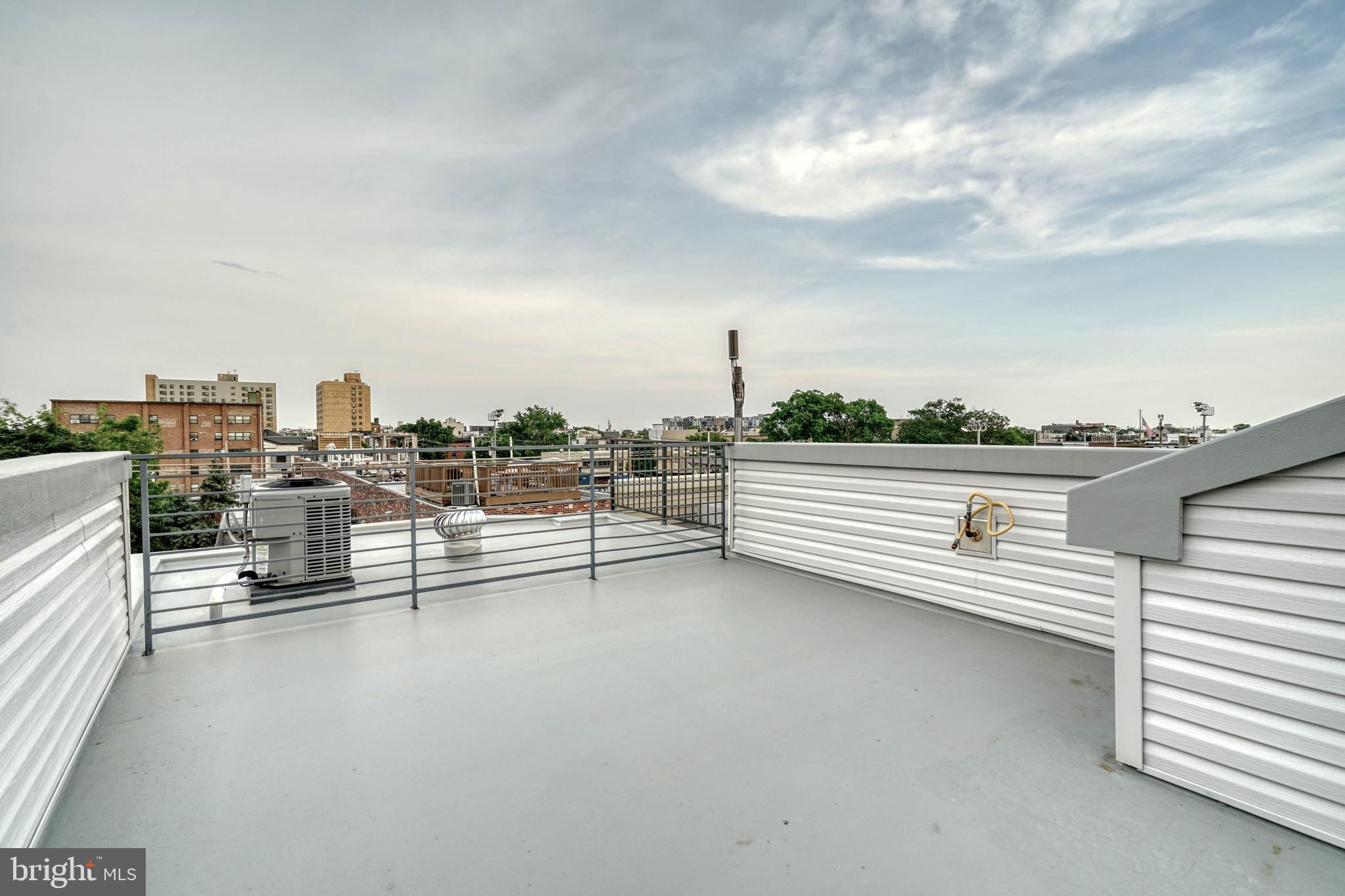 GRADUATE HOSPITAL - Residential Lease