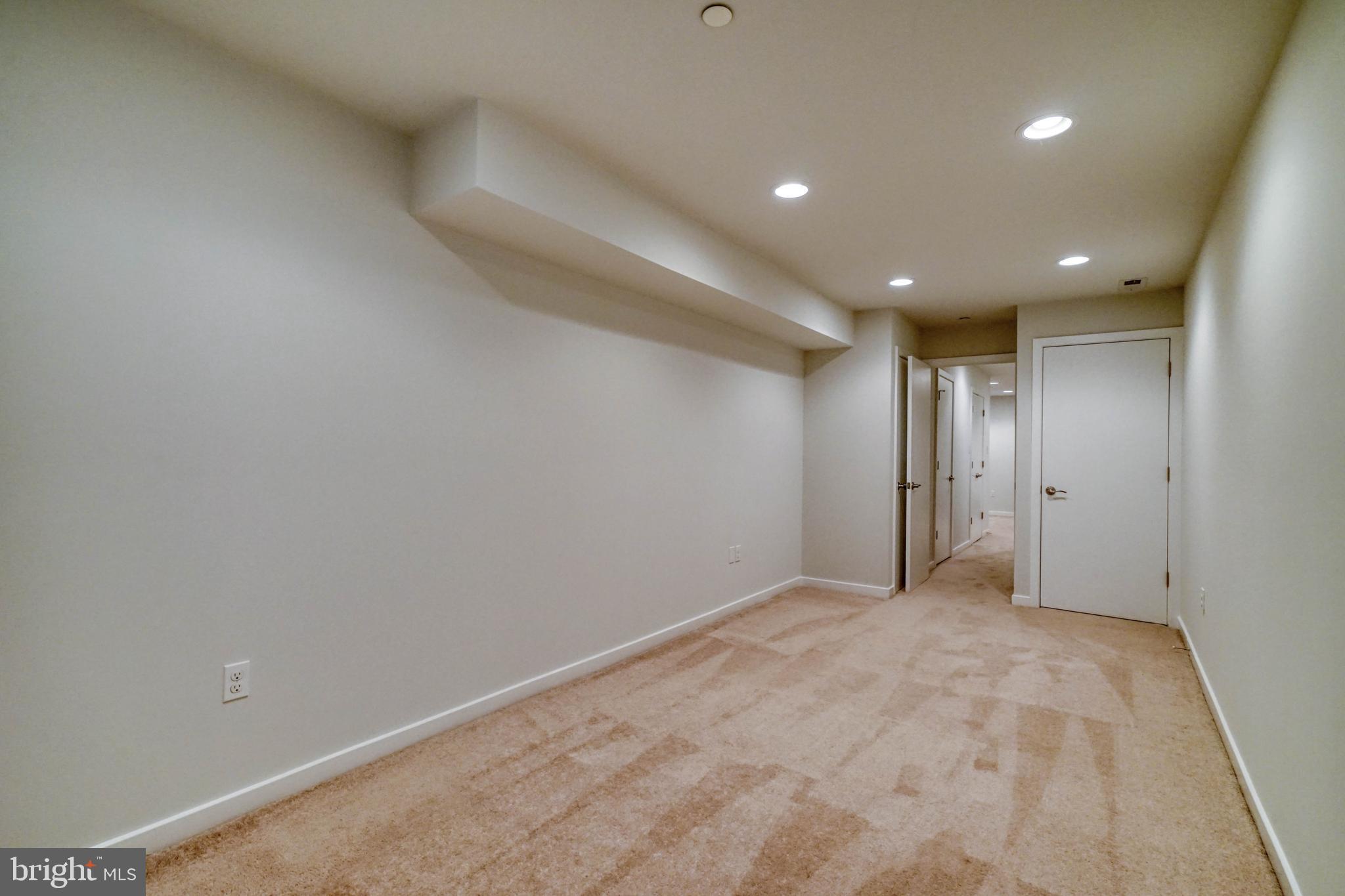 GRADUATE HOSPITAL - Residential Lease