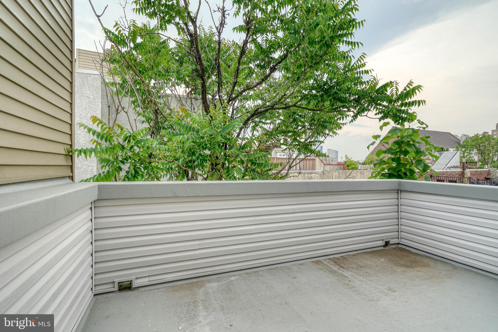 GRADUATE HOSPITAL - Residential Lease