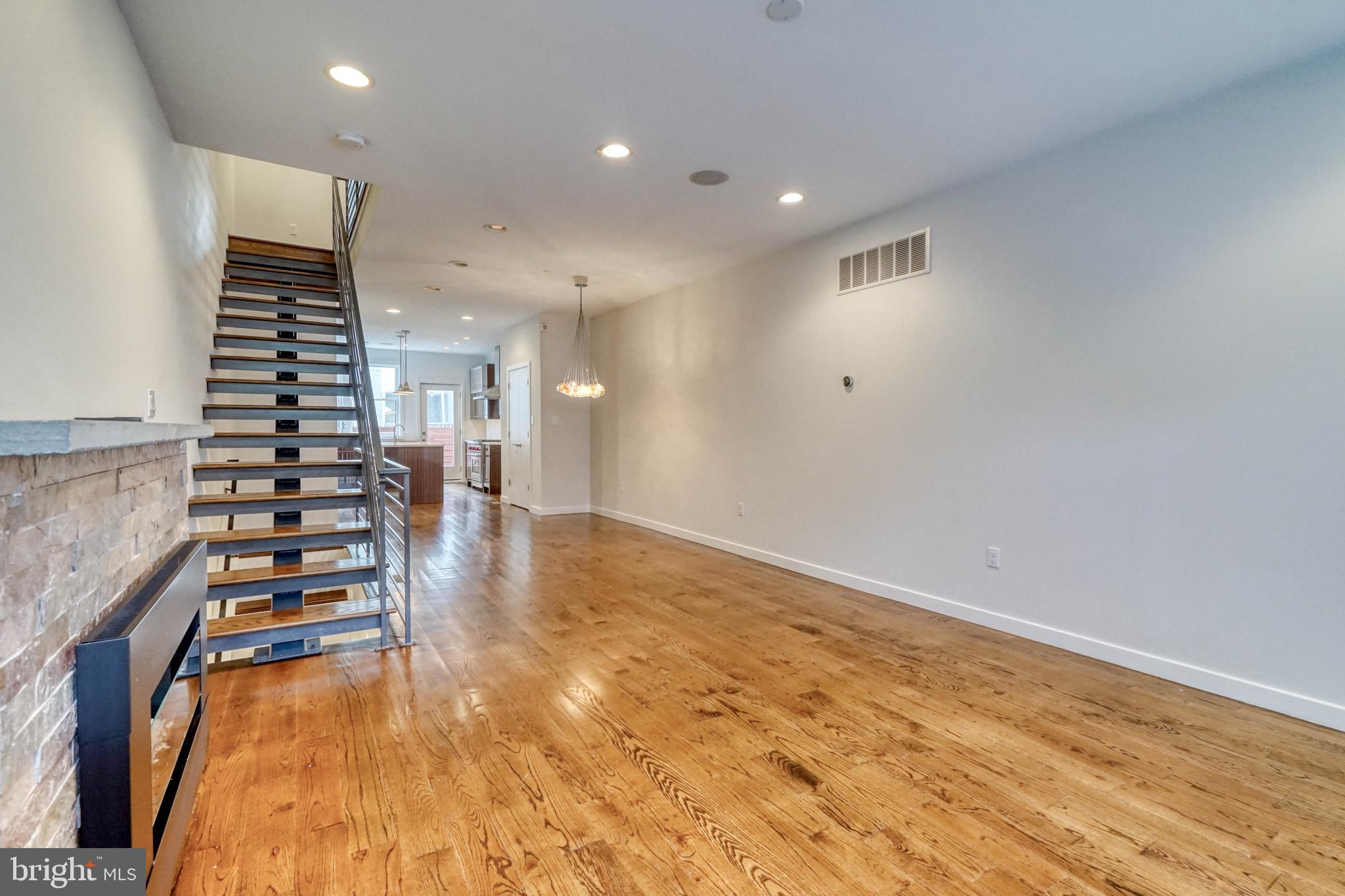 GRADUATE HOSPITAL - Residential Lease