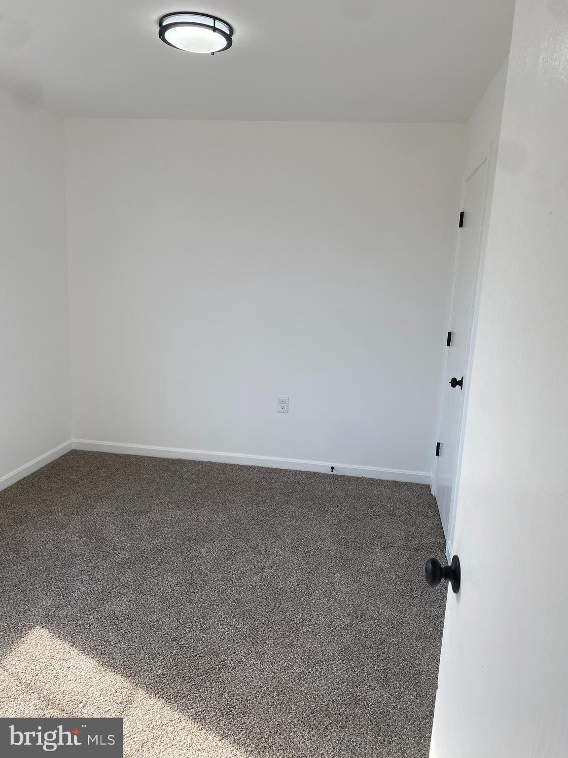 HUNTINGTON MEADOWS - Residential Lease