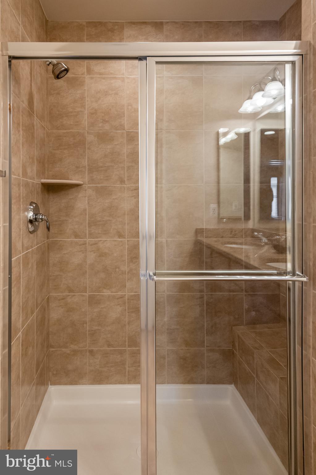 SHIRLINGTON CREST - Residential Lease