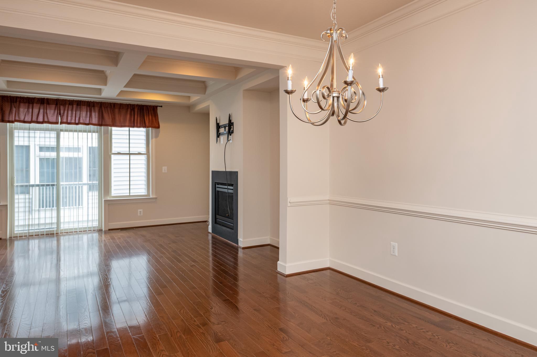 SHIRLINGTON CREST - Residential Lease