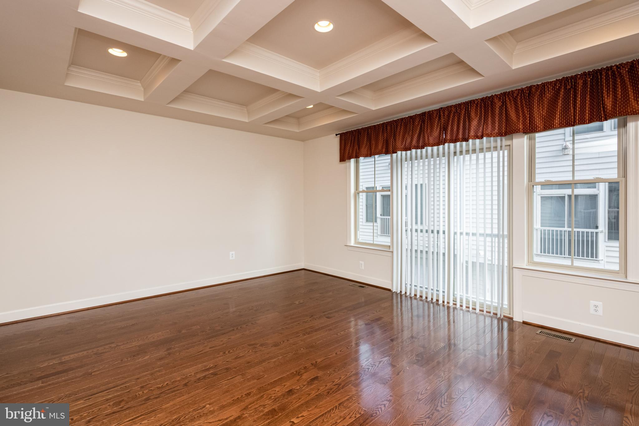 SHIRLINGTON CREST - Residential Lease