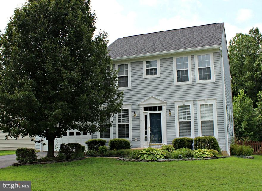 BEAUTIFUL colonial in sought after Salem Fields neighborhood.  Move-in ready!  Features 3 upper level bedrooms, 1 lower level bedroom. Large finished basement with full bath. 2 car garage, deck & fully fenced yard. Close to 95, commuter lots, schools, shopping and much more!