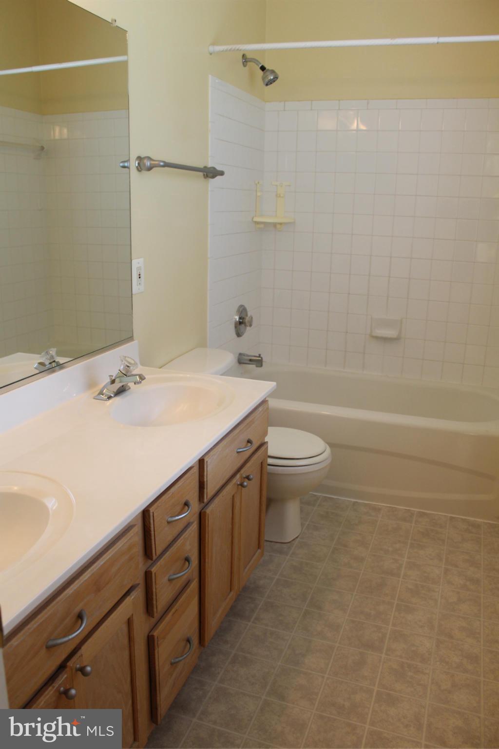 THE GLEN (SALEM FIELDS) - Residential Lease