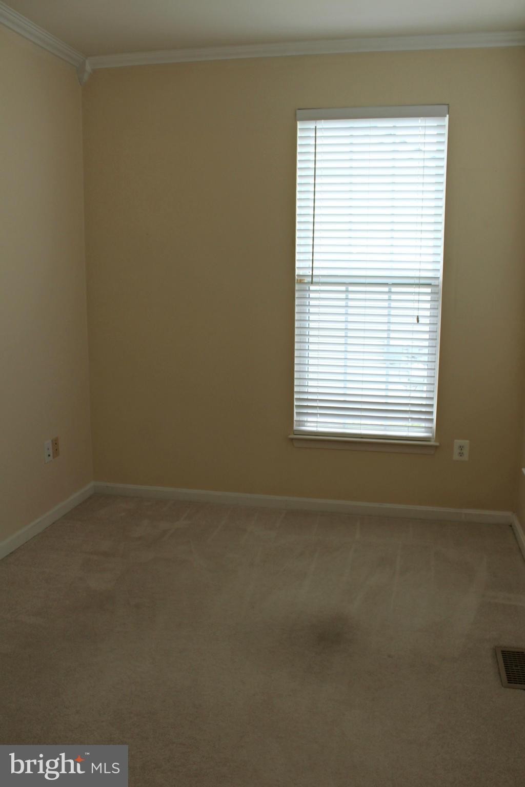 THE GLEN (SALEM FIELDS) - Residential Lease