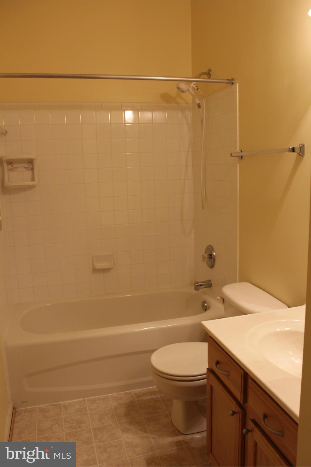 THE GLEN (SALEM FIELDS) - Residential Lease