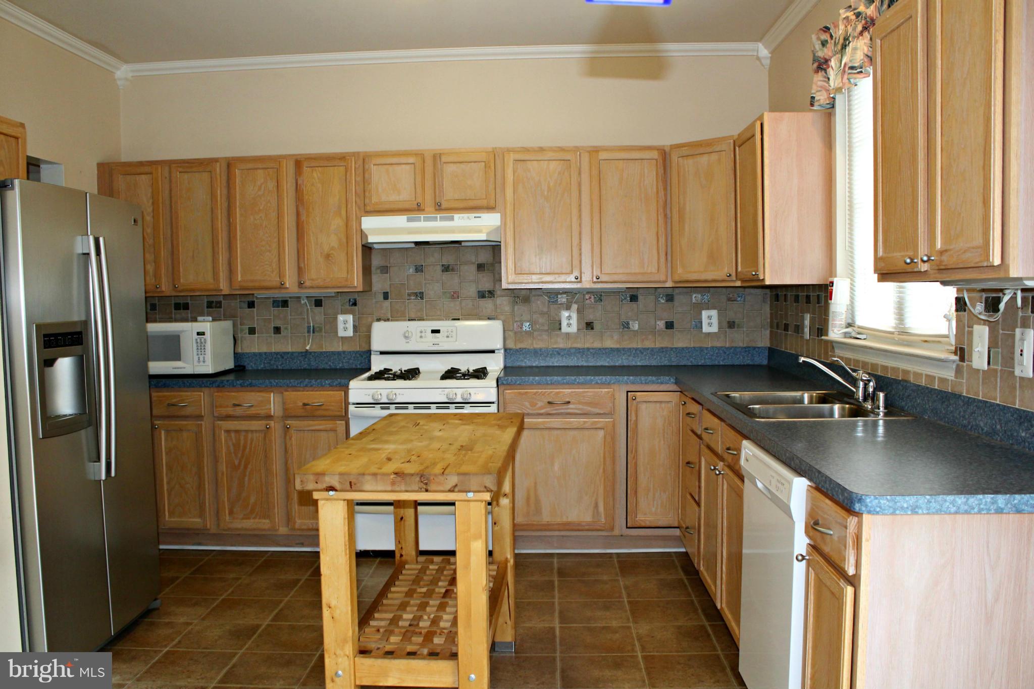 THE GLEN (SALEM FIELDS) - Residential Lease