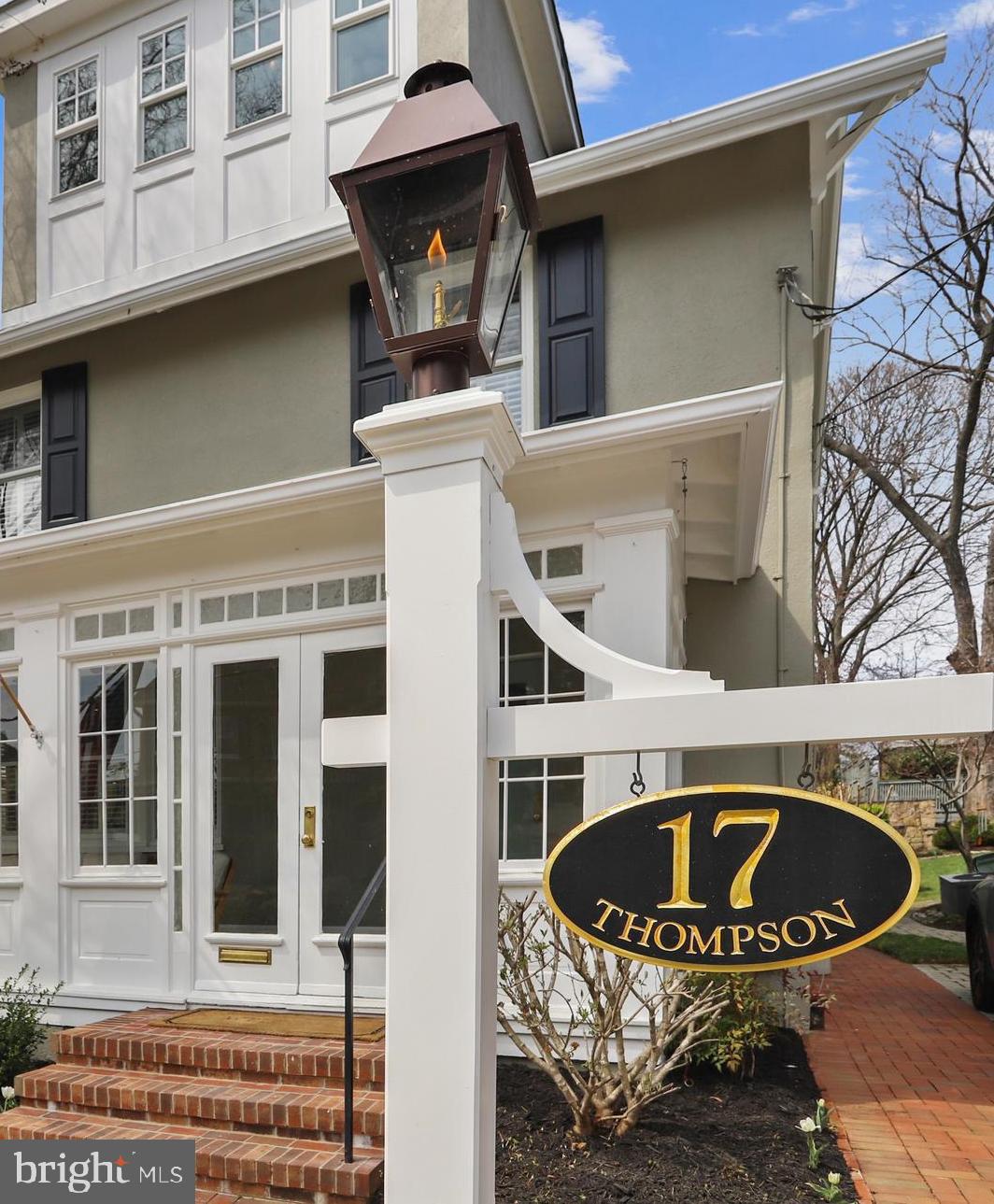 MURRAY HILL - Residential