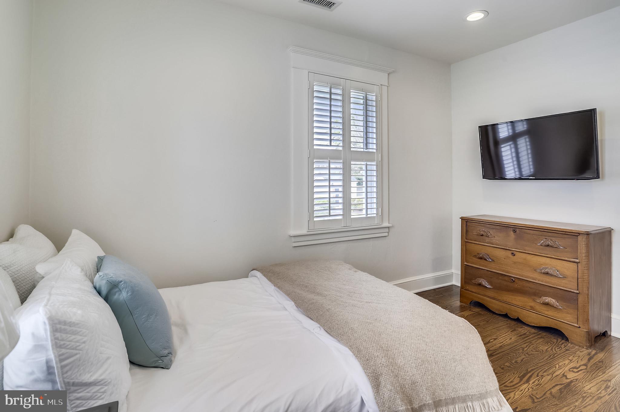 MURRAY HILL - Residential