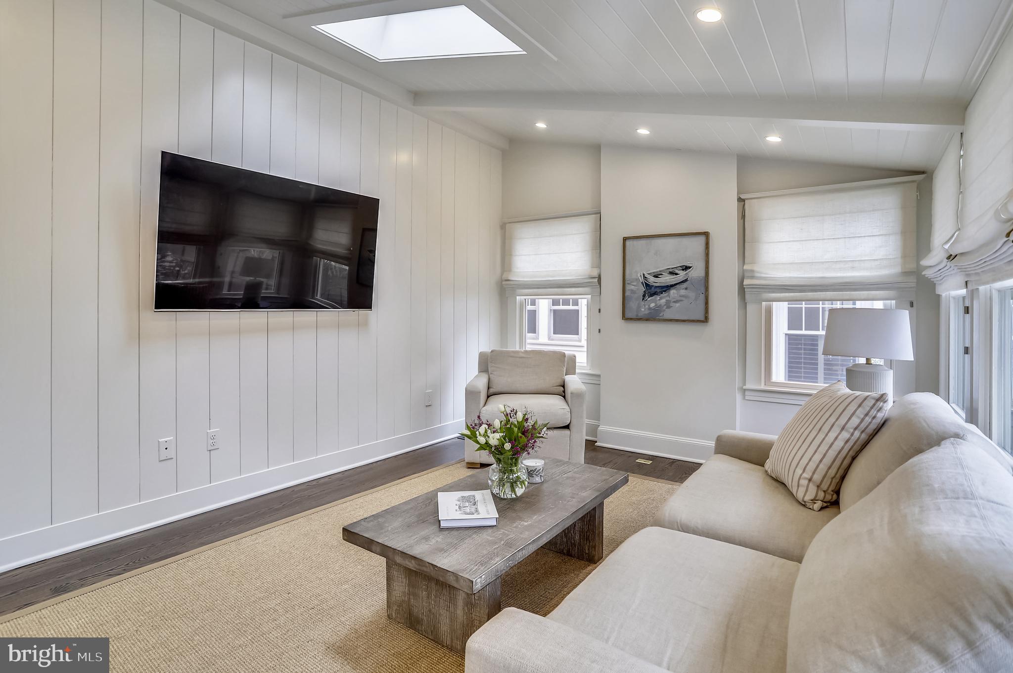 MURRAY HILL - Residential