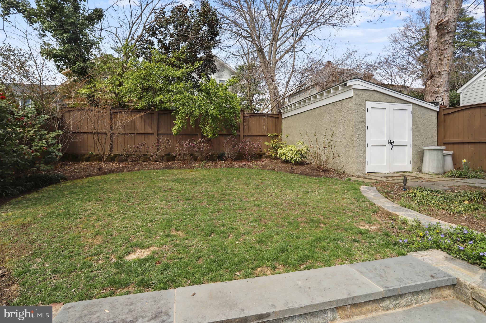 MURRAY HILL - Residential