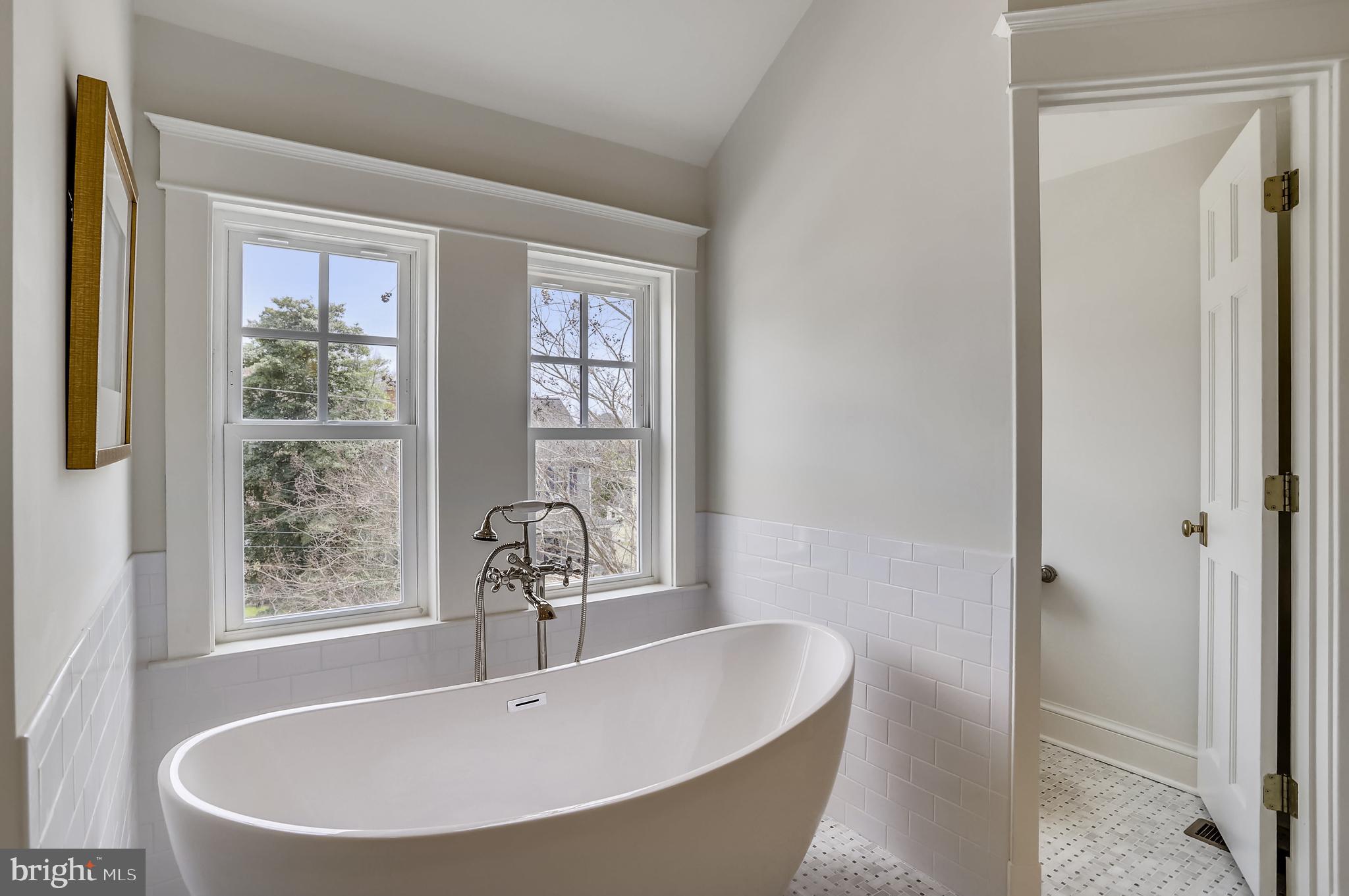 MURRAY HILL - Residential