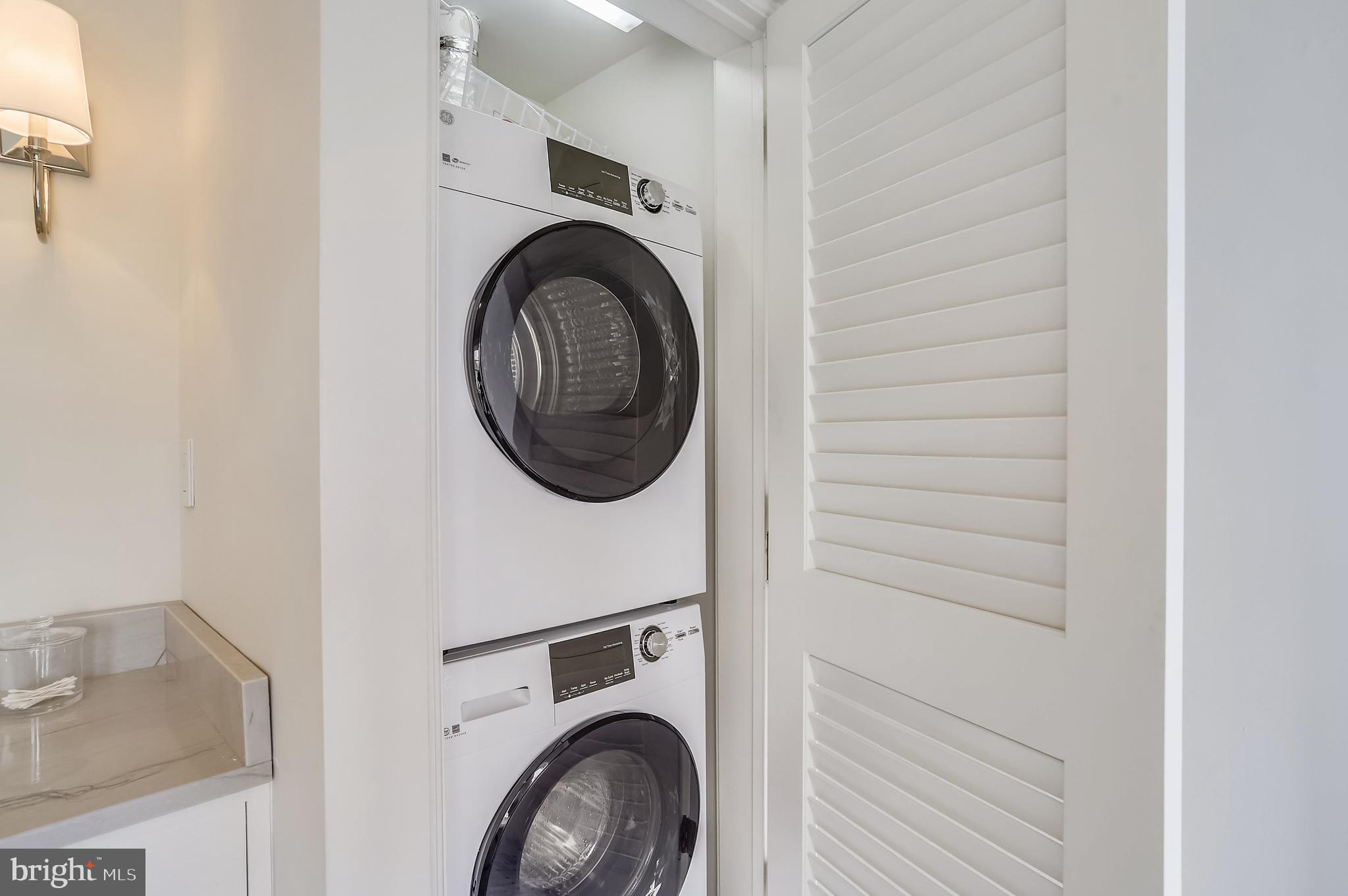 MURRAY HILL - Residential