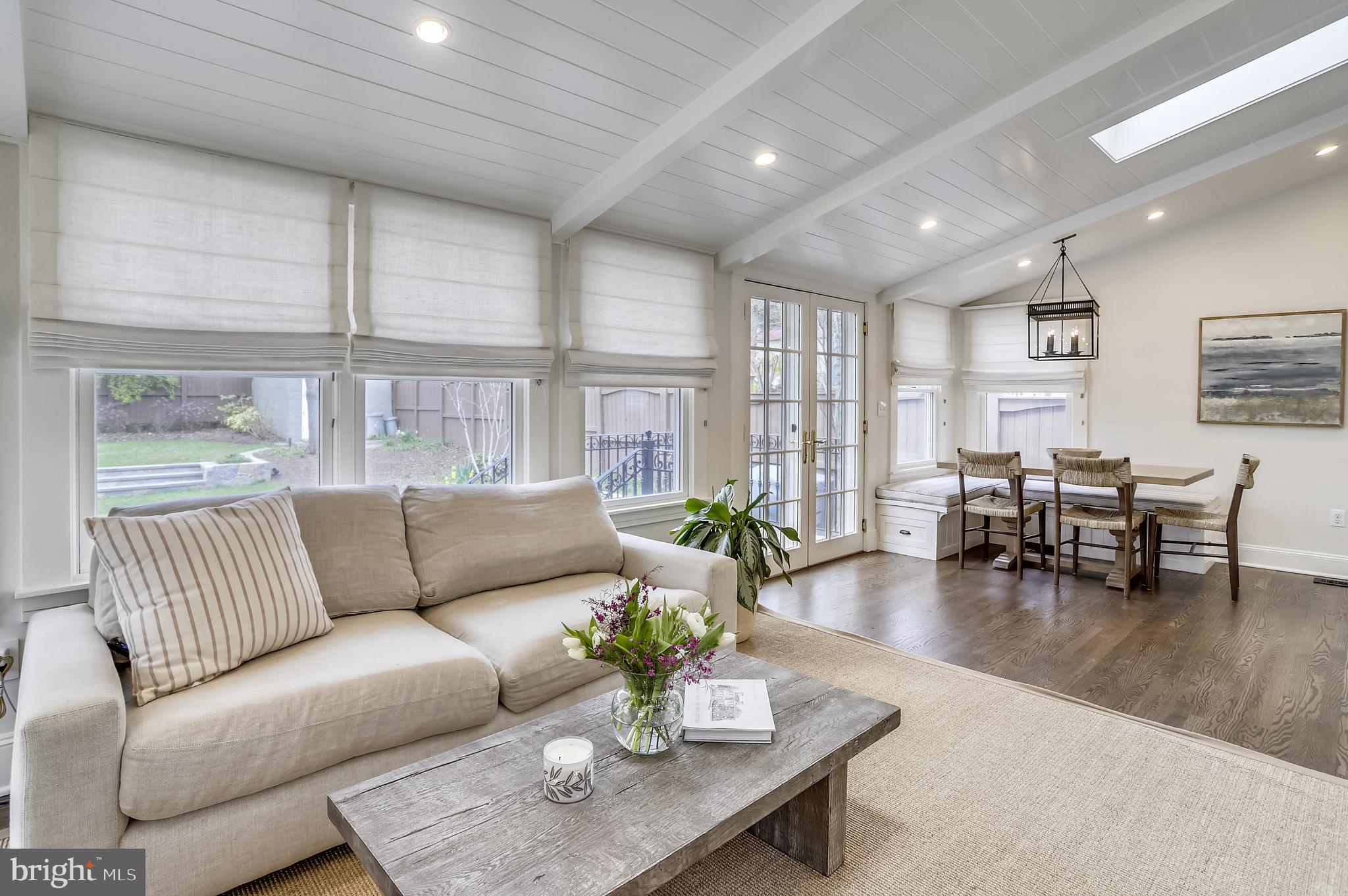 MURRAY HILL - Residential