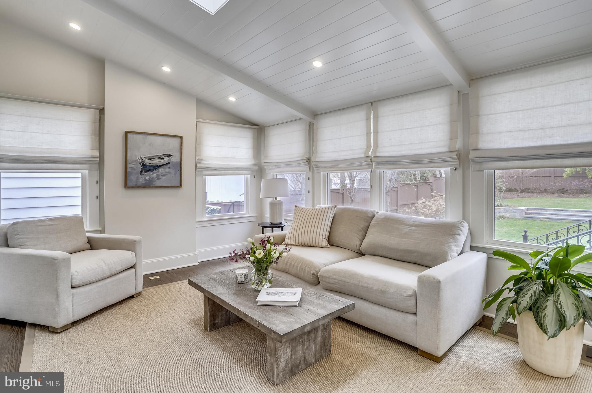 MURRAY HILL - Residential