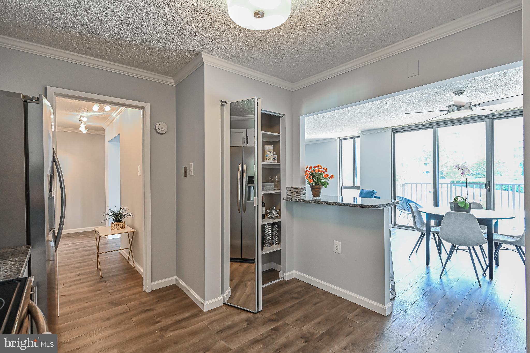 MCLEAN HOUSE - Residential